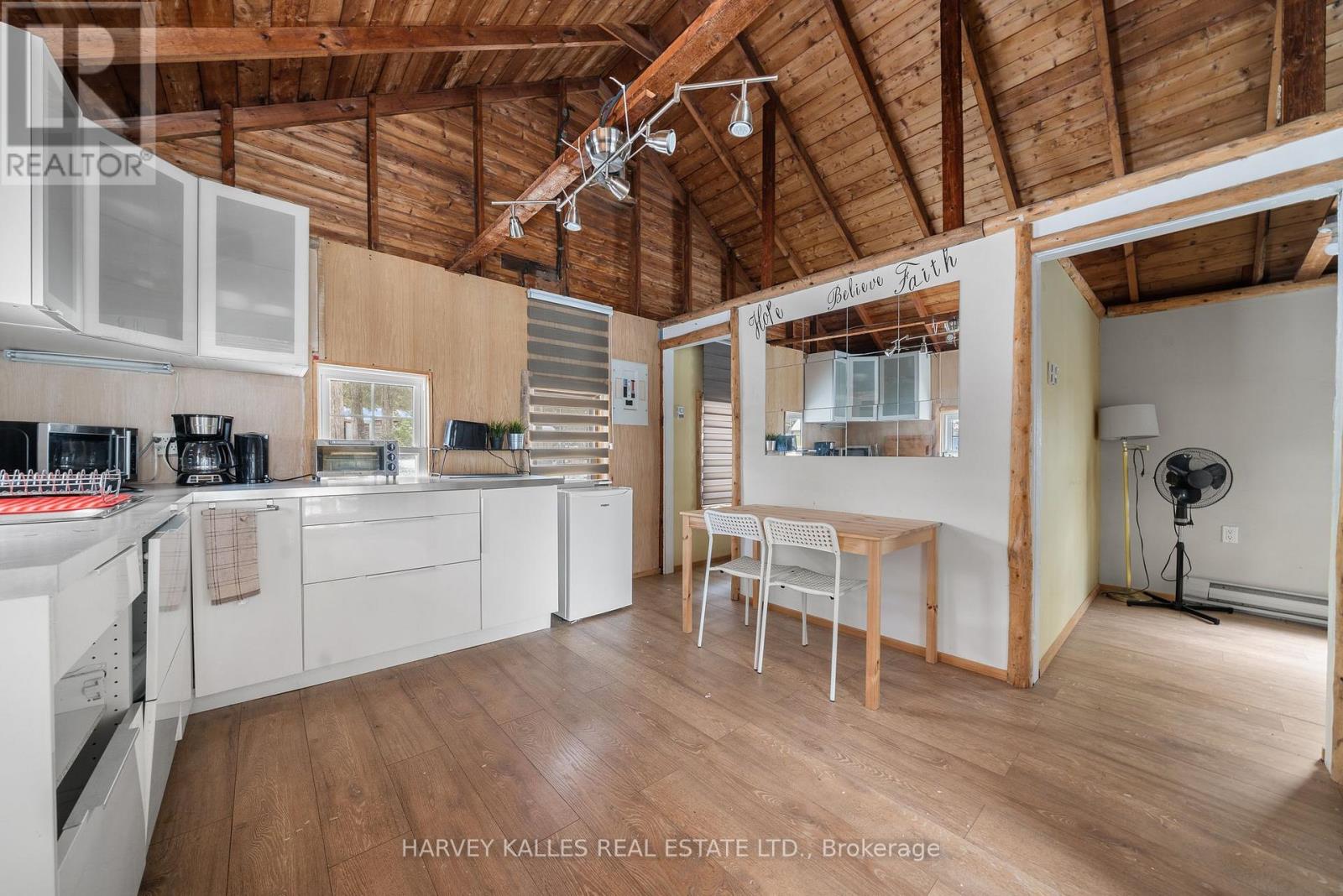 58 Valhalla Lane, Prince Edward County, Ontario K0L 1P0 - Photo 47 - X12972700