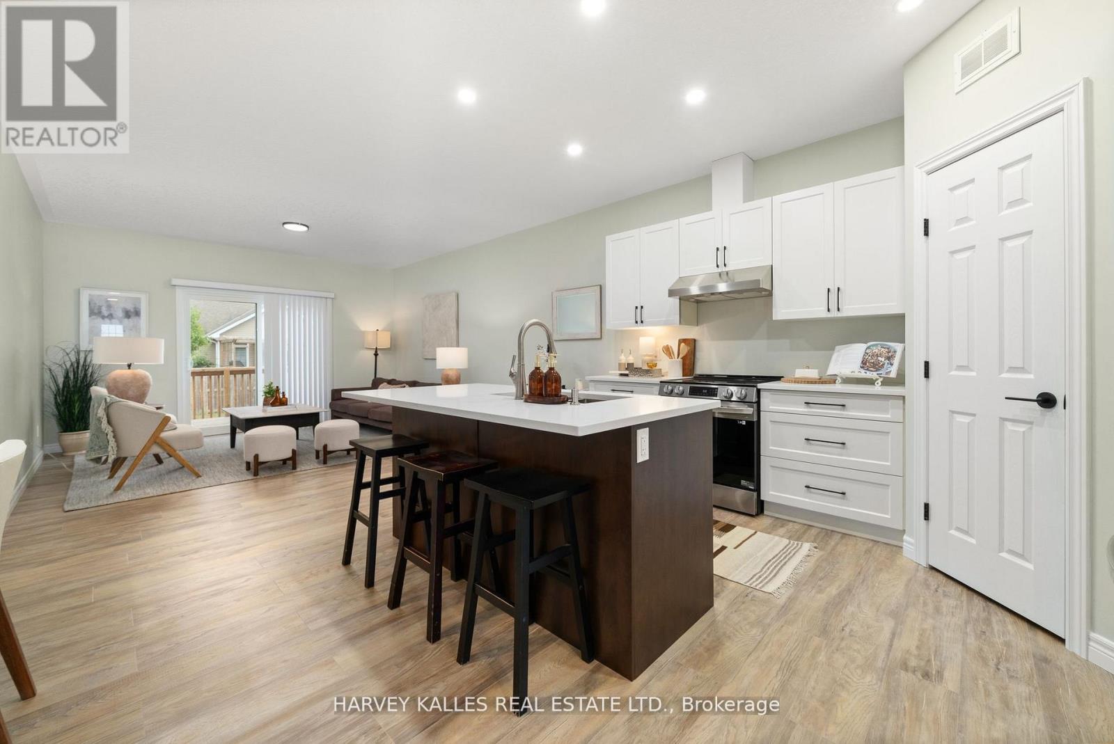 16 Dayton Court, Prince Edward County, Ontario K0K 2T0 - Photo 3 - X12972976