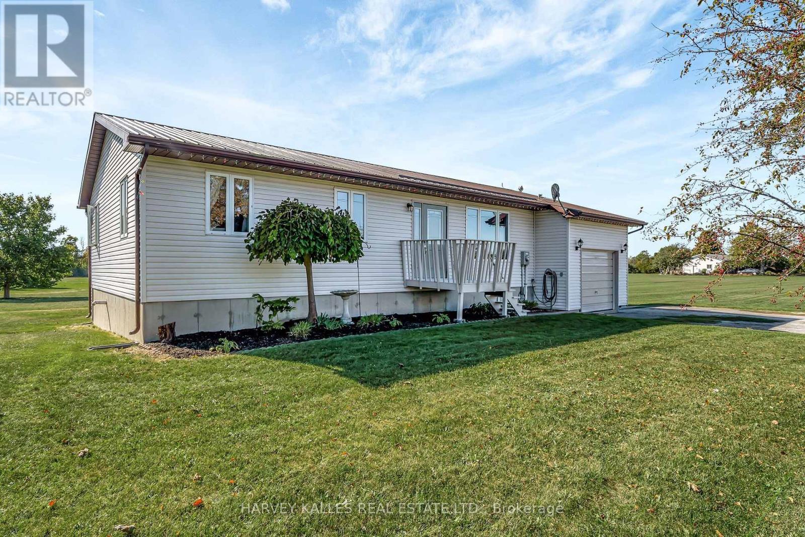 198 WELBANKS ROAD, Prince Edward County, Ontario