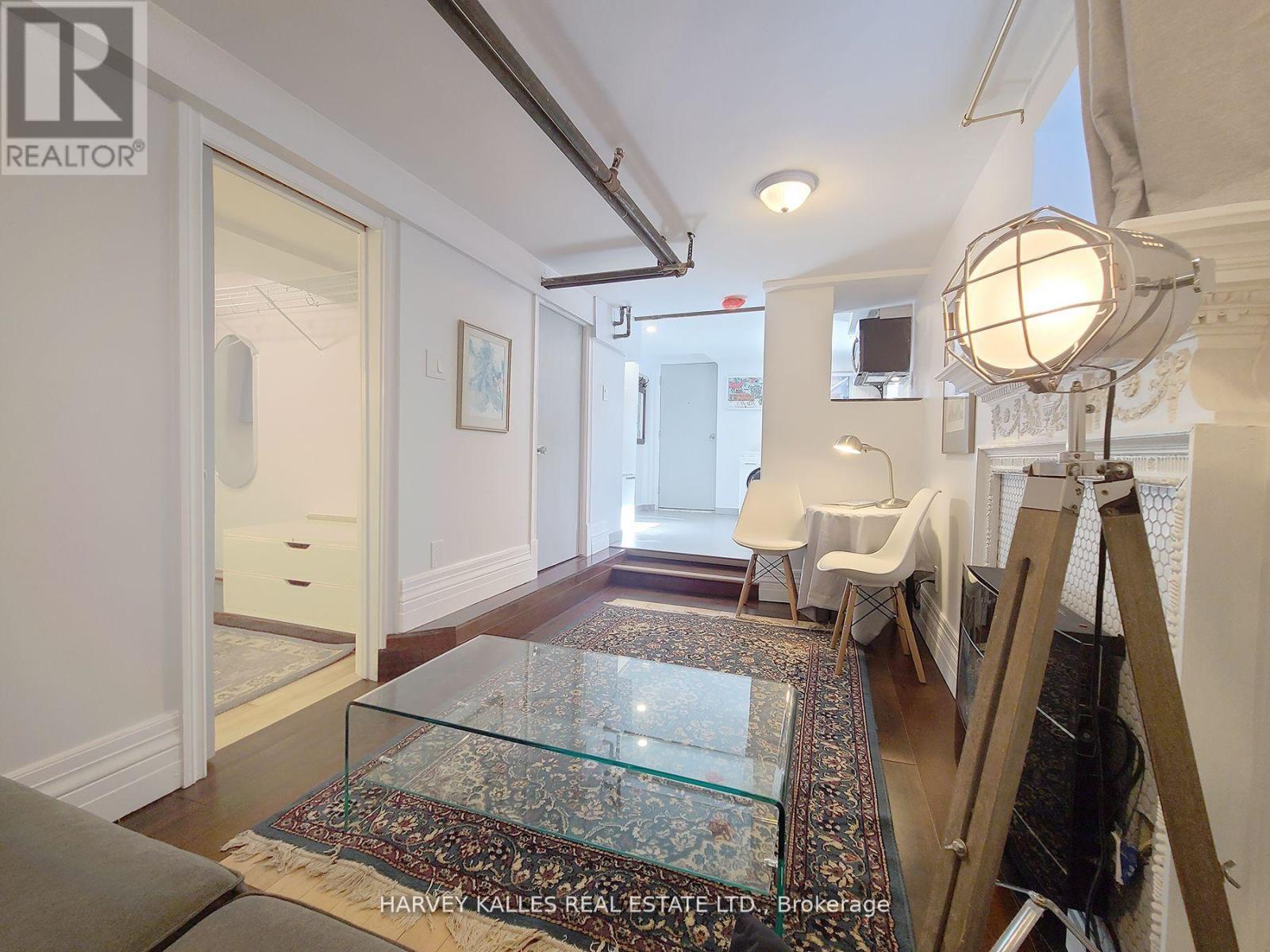 5 - 27 Hiawatha Road, Toronto, Ontario M4L 2X7 - Photo 3 - E13004000