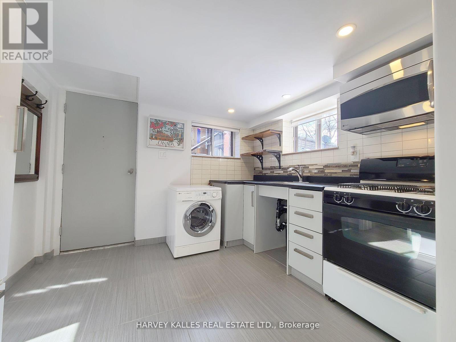 5 - 27 Hiawatha Road, Toronto, Ontario M4L 2X7 - Photo 5 - E13004000