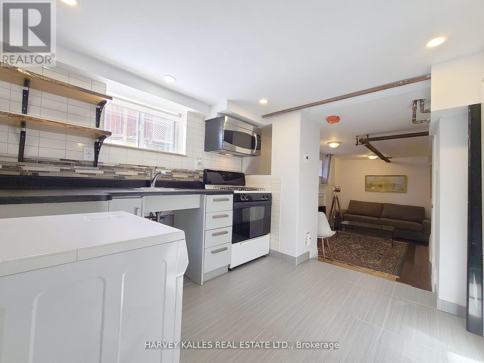 5 - 27 Hiawatha Road, Toronto, Ontario M4L 2X7 - Photo 6 - E13004000