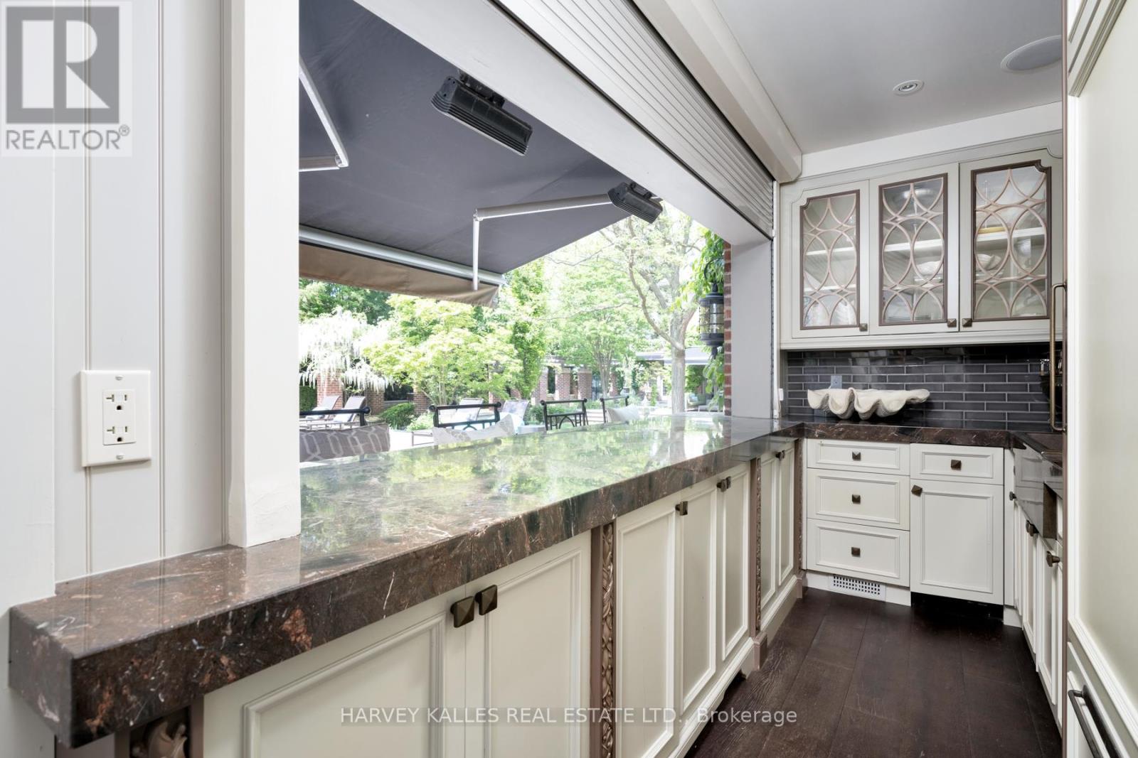 175 Teddington Park Avenue, Toronto, Ontario M4N 2C8 - Photo 22 - C13020262