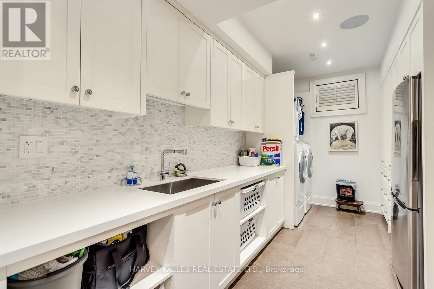 92 South Drive, Toronto, Ontario M4W 1R6 - Photo 45 - C13024424