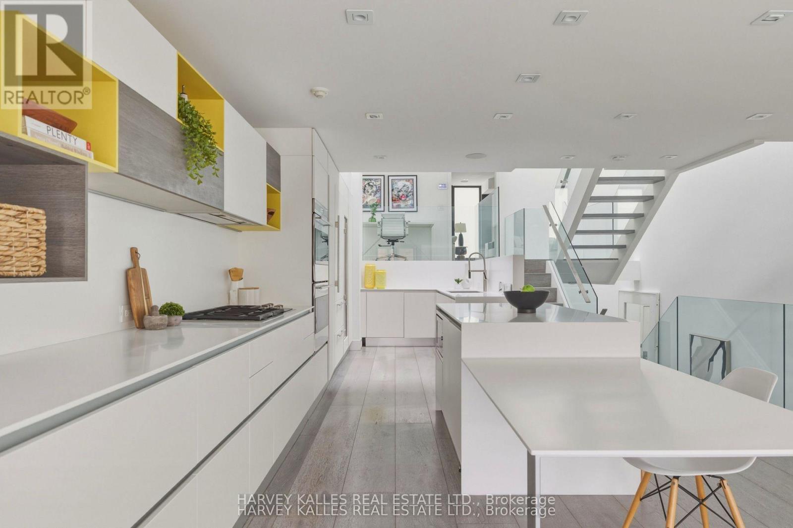 41 Berryman Street, Toronto, Ontario  M5R 1M7 - Photo 11 - C13024834