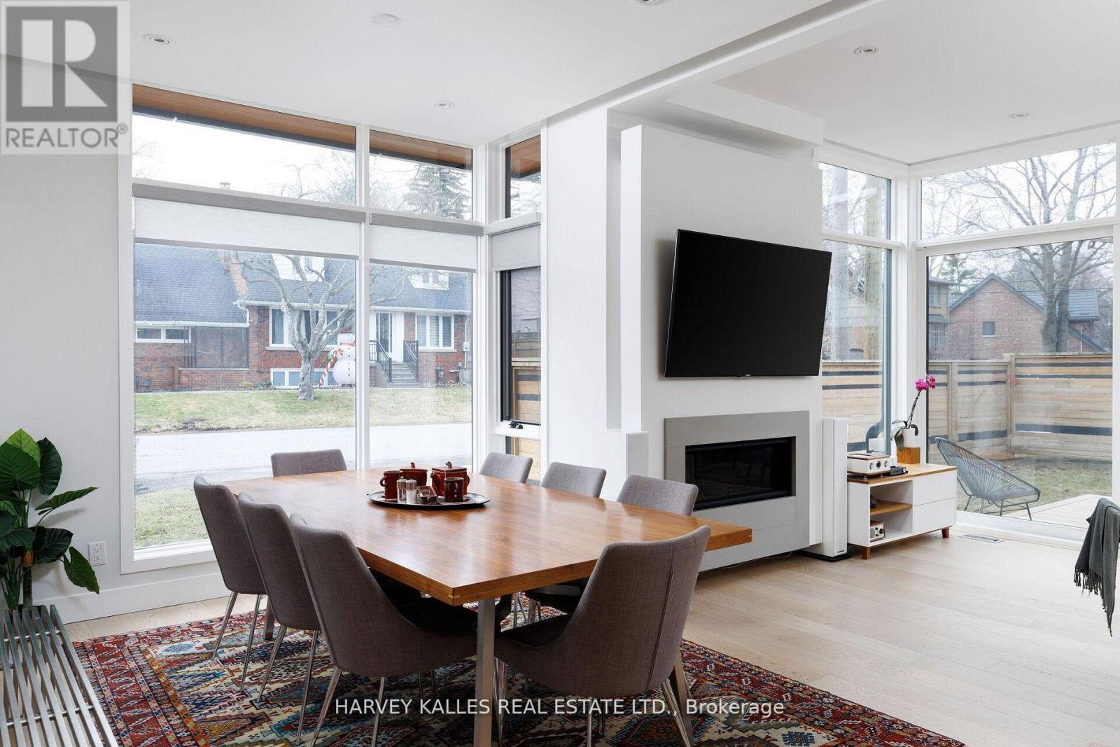43 Ballacaine Drive, Toronto, Ontario  M8Y 4B1 - Photo 19 - W13029896