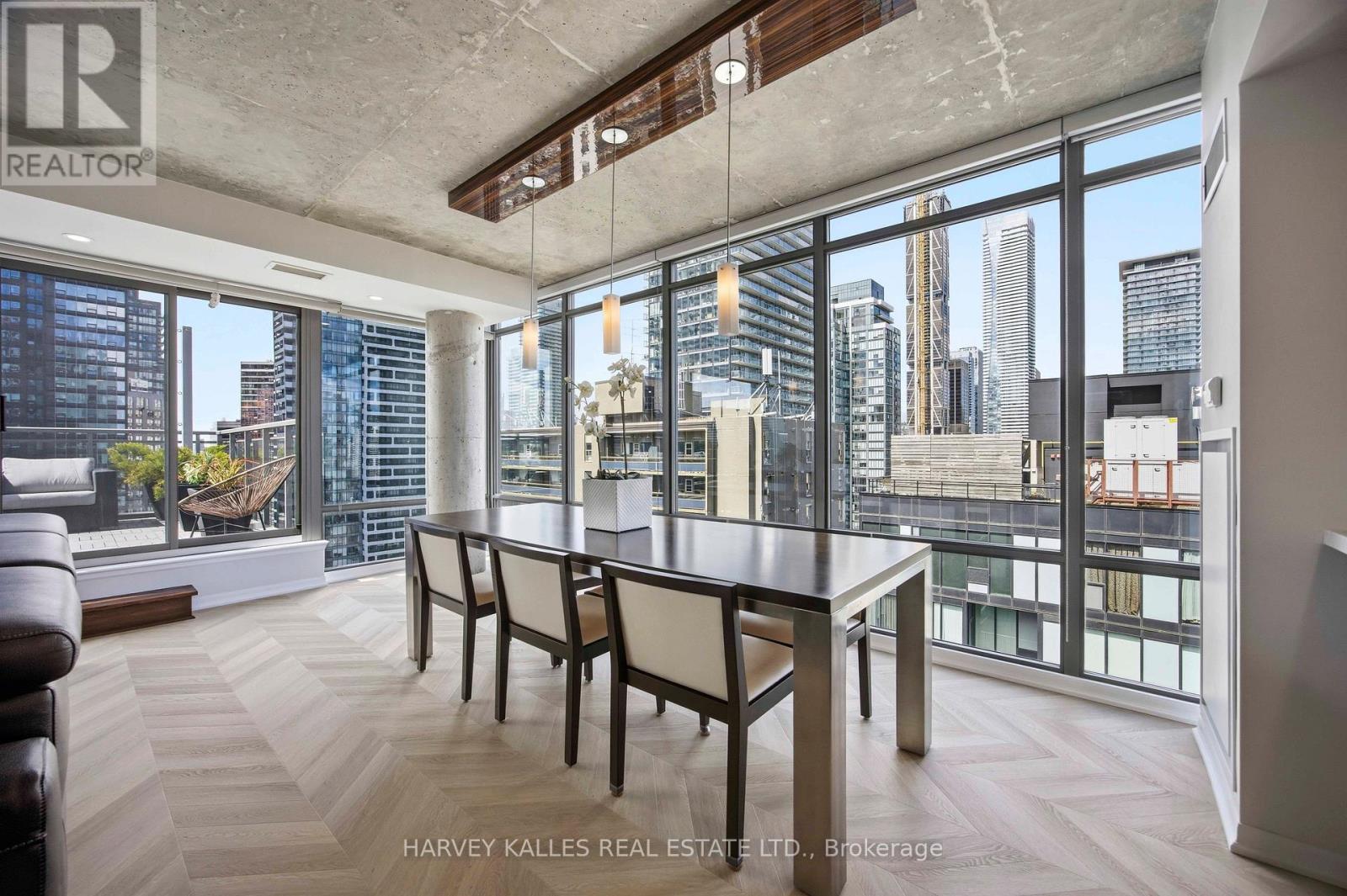 Ph2 - 22 Wellesley Street E, Toronto, Ontario M4Y 1G3 - Photo 13 - C13040598