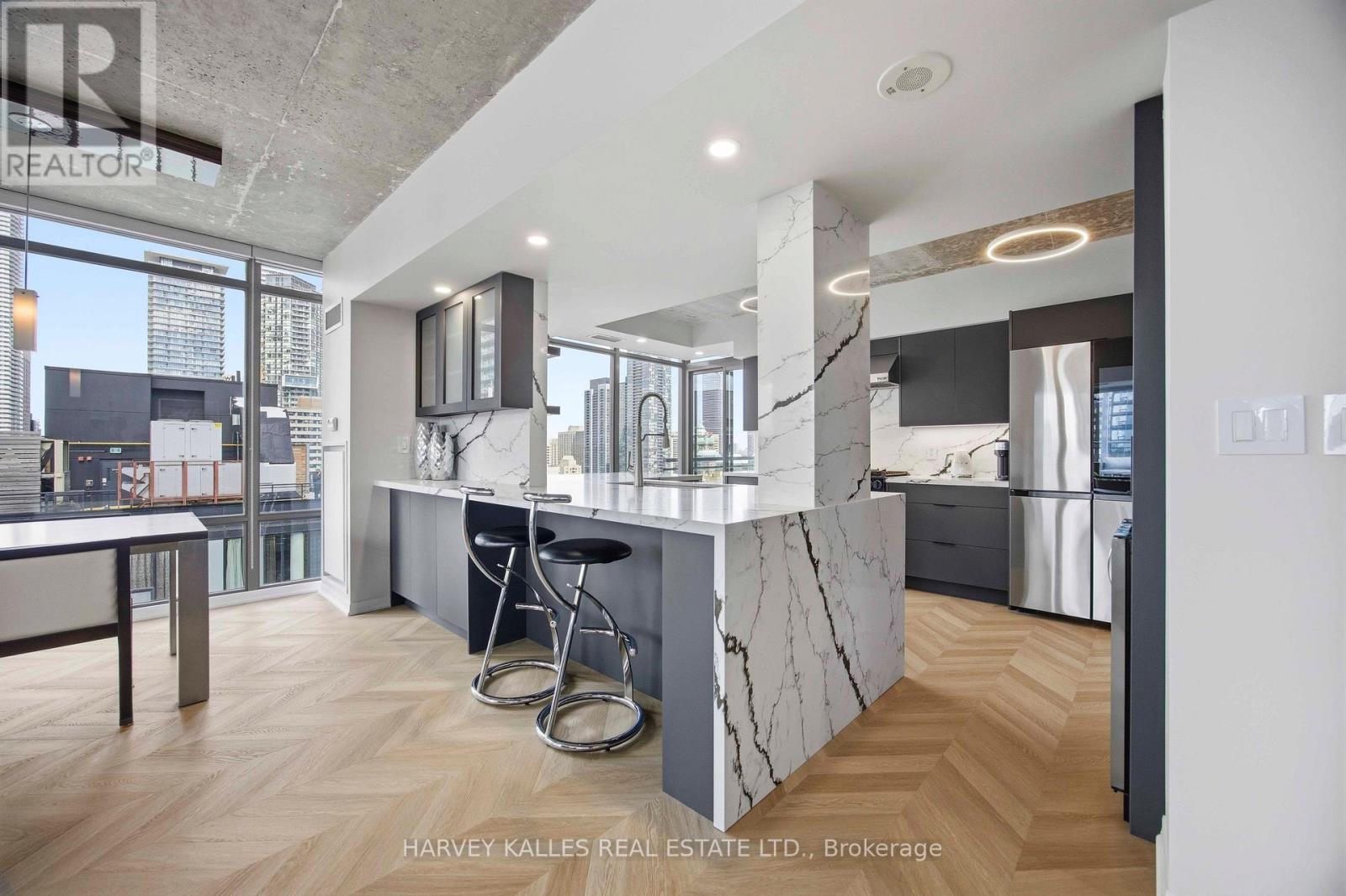 Ph2 - 22 Wellesley Street E, Toronto, Ontario M4Y 1G3 - Photo 18 - C13040598