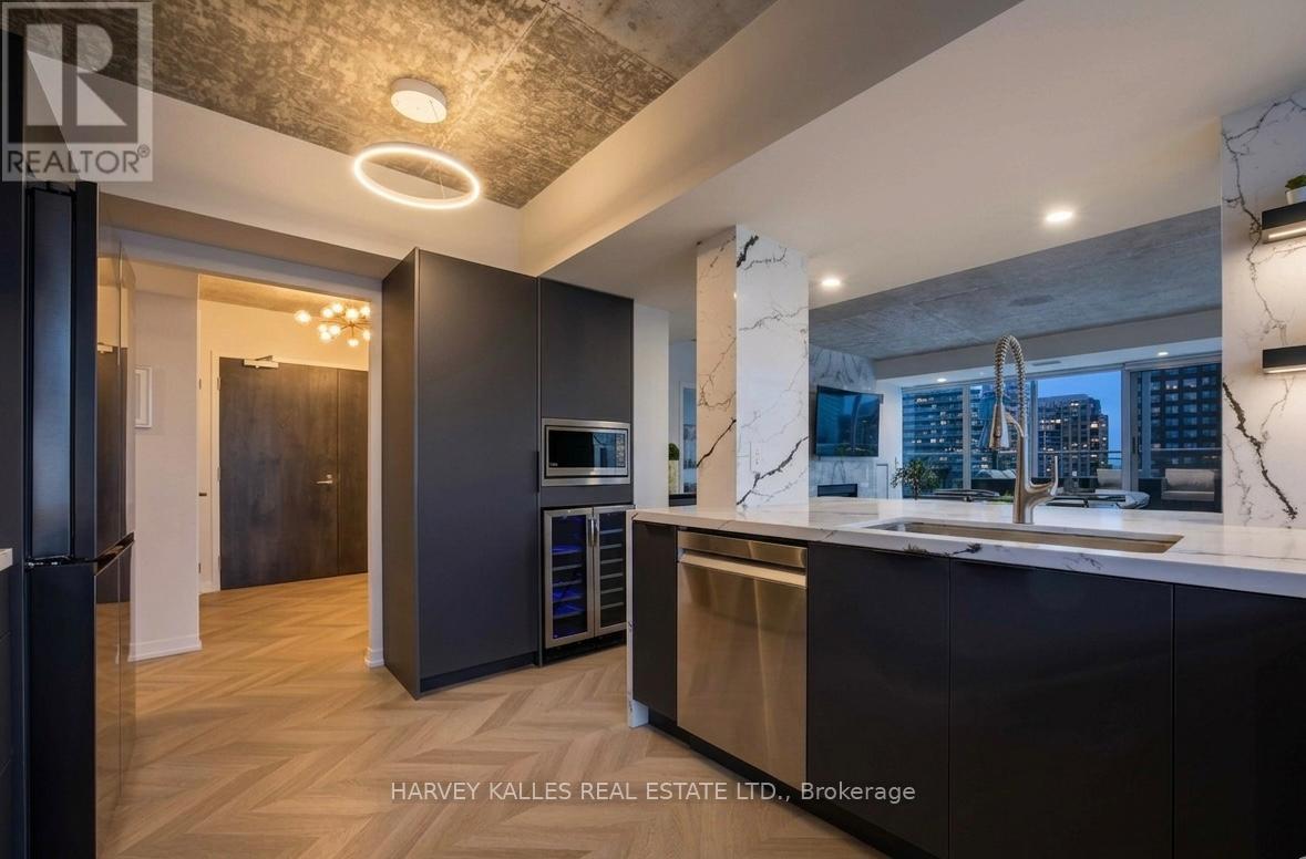 Ph2 - 22 Wellesley Street E, Toronto, Ontario M4Y 1G3 - Photo 25 - C13040598