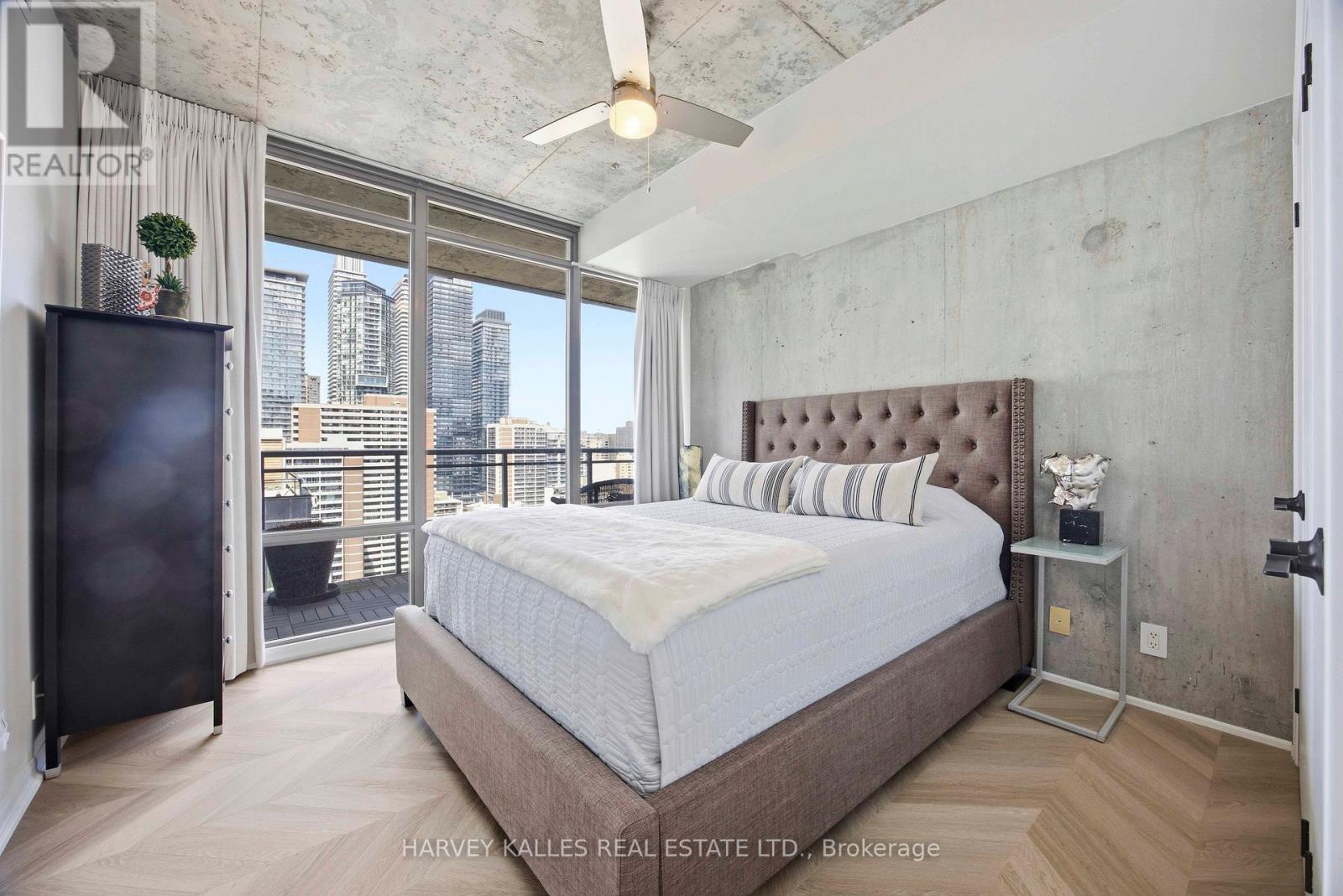 Ph2 - 22 Wellesley Street E, Toronto, Ontario M4Y 1G3 - Photo 33 - C13040598