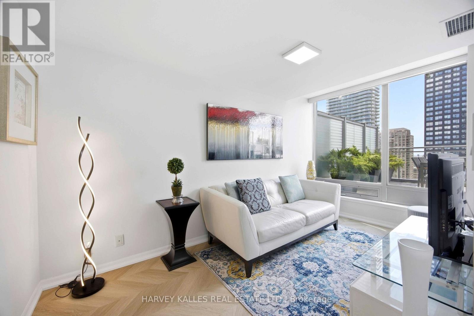 Ph2 - 22 Wellesley Street E, Toronto, Ontario M4Y 1G3 - Photo 36 - C13040598