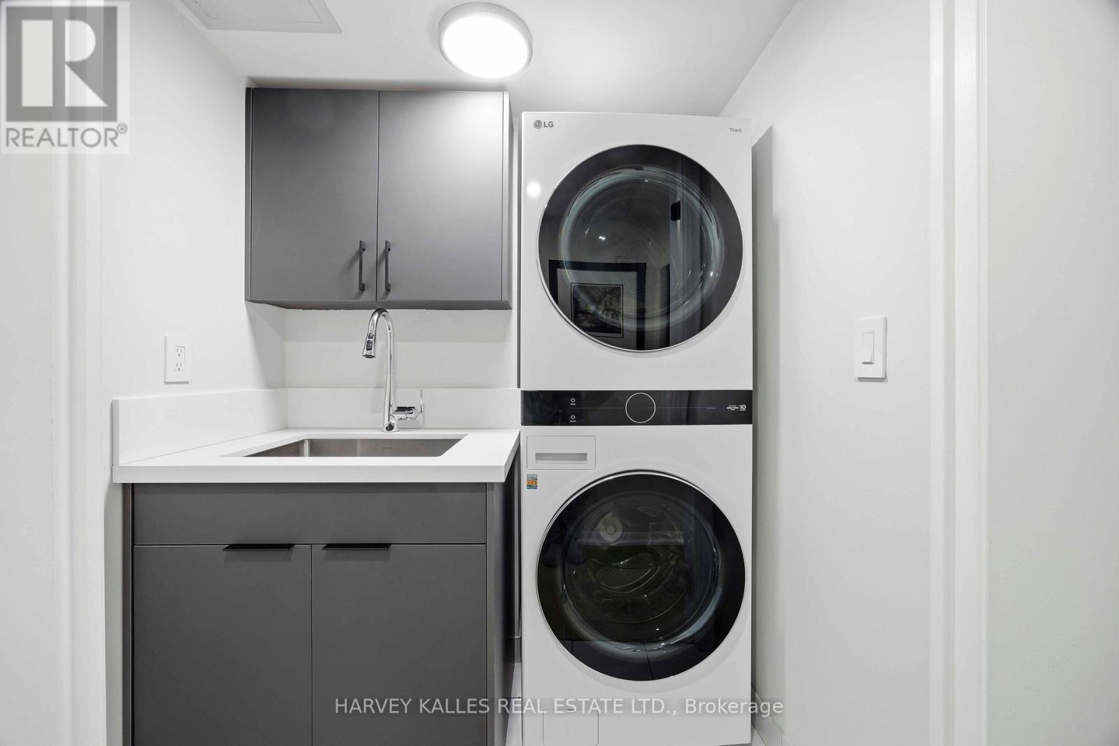 Ph2 - 22 Wellesley Street E, Toronto, Ontario M4Y 1G3 - Photo 38 - C13040598
