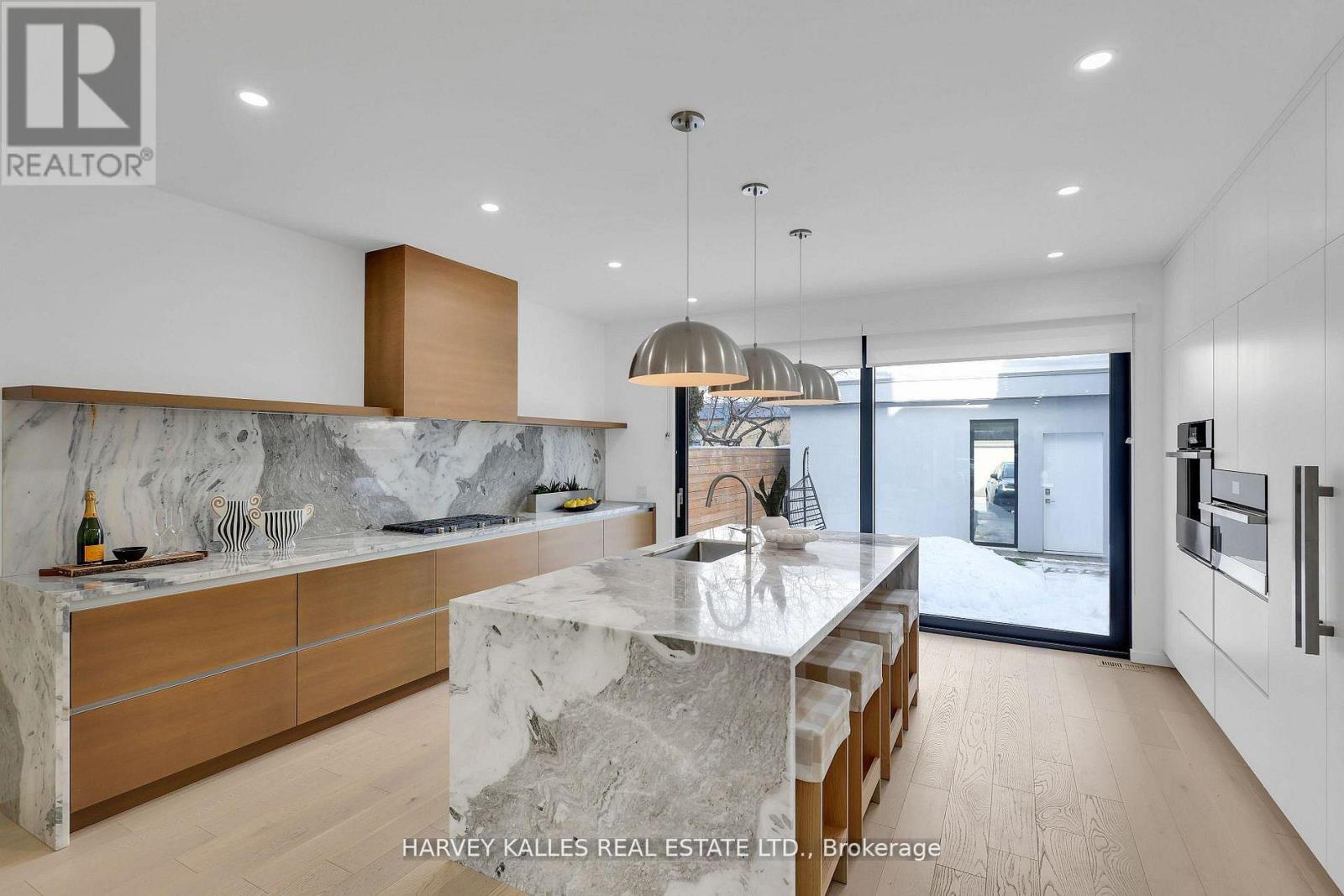 223 Wychwood Avenue, Toronto, Ontario M6C 2T5 - Photo 13 - C13051772