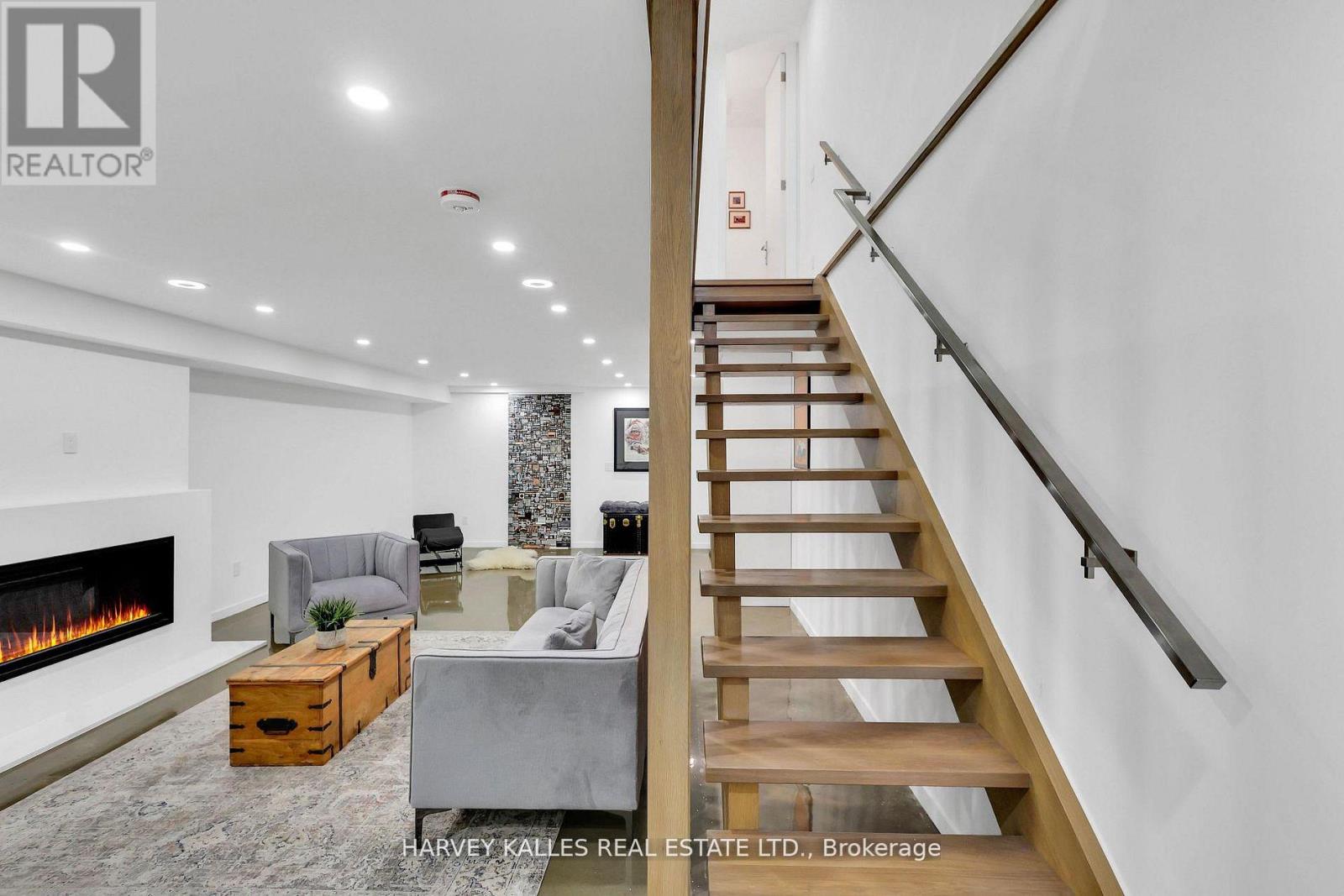 223 Wychwood Avenue, Toronto, Ontario M6C 2T5 - Photo 34 - C13051772