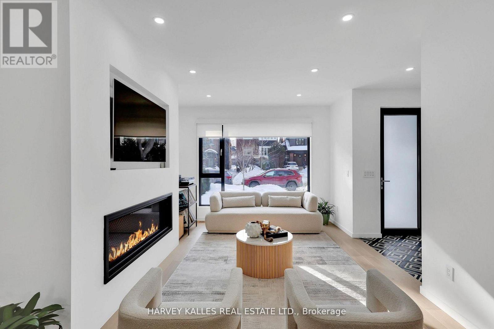 223 Wychwood Avenue, Toronto, Ontario M6C 2T5 - Photo 7 - C13051772