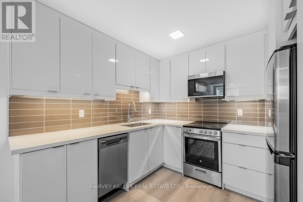 18 Cavell Avenue, Toronto, Ontario M8V 1P2 - Photo 13 - W13051700