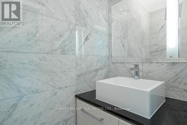 Th12 - 121 Mcmahon Drive, Toronto, Ontario M2K 0C2 - Photo 18 - C13055134