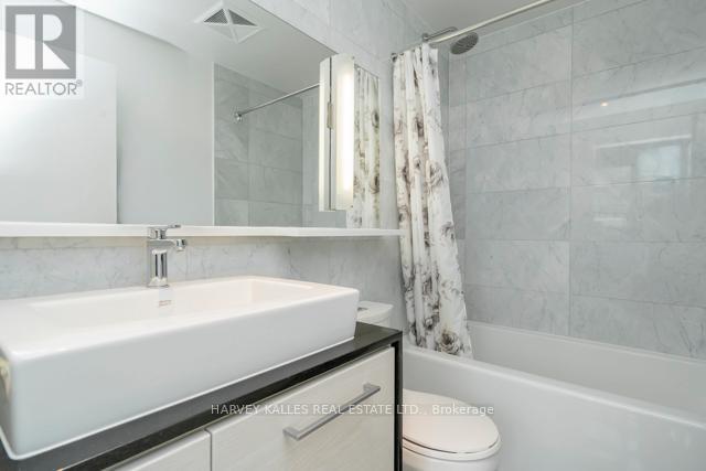 Th12 - 121 Mcmahon Drive, Toronto, Ontario M2K 0C2 - Photo 24 - C13055134