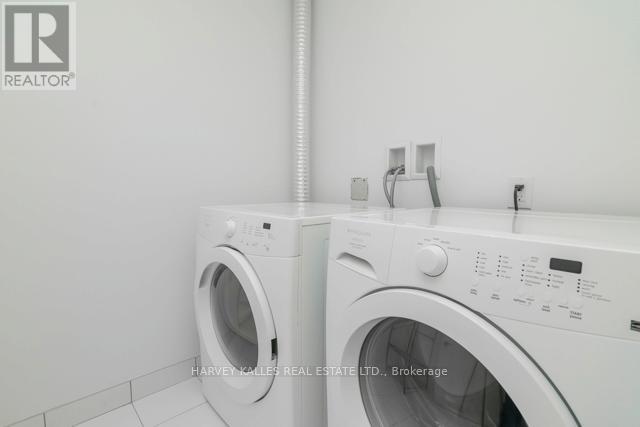 Th12 - 121 Mcmahon Drive, Toronto, Ontario M2K 0C2 - Photo 25 - C13055134