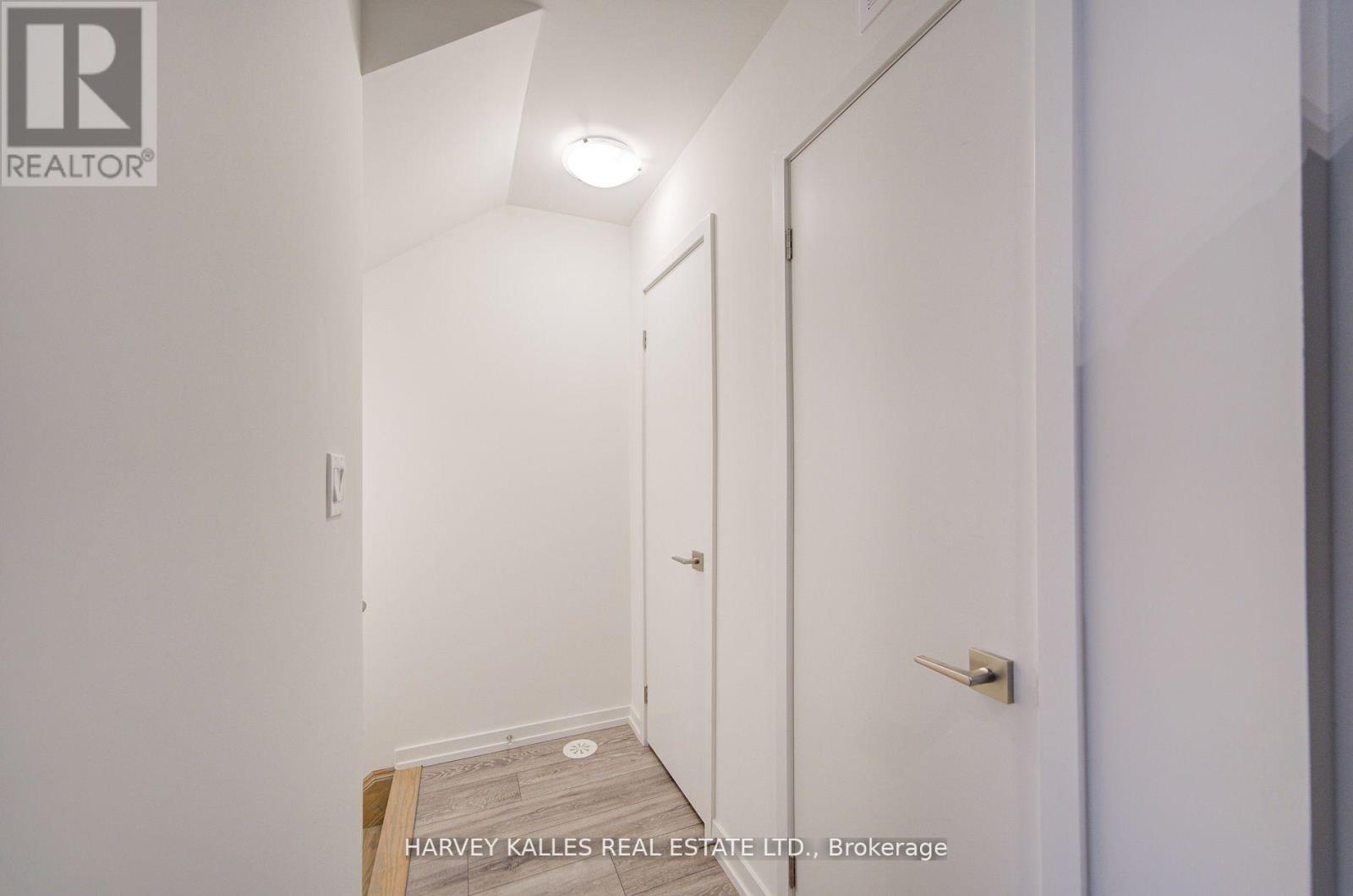 28 - 18 Lytham Green Circle, Newmarket, Ontario L3Y 0H4 - Photo 17 - N13058616