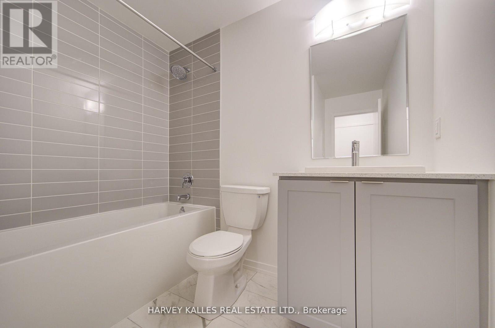 28 - 18 Lytham Green Circle, Newmarket, Ontario L3Y 0H4 - Photo 27 - N13058616