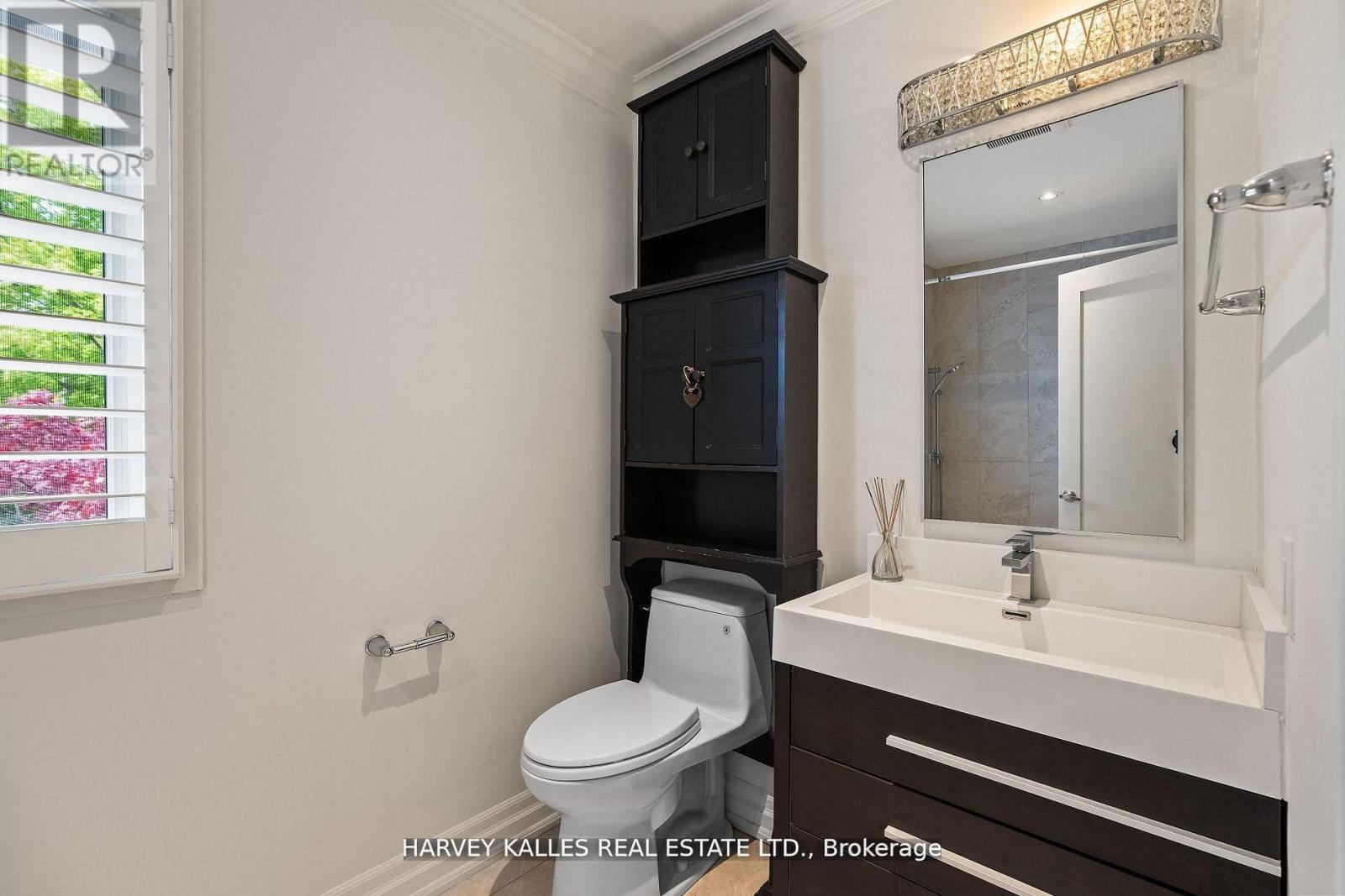 1268 Cermel Drive W, Mississauga, Ontario L5H 3V4 - Photo 23 - W13060530