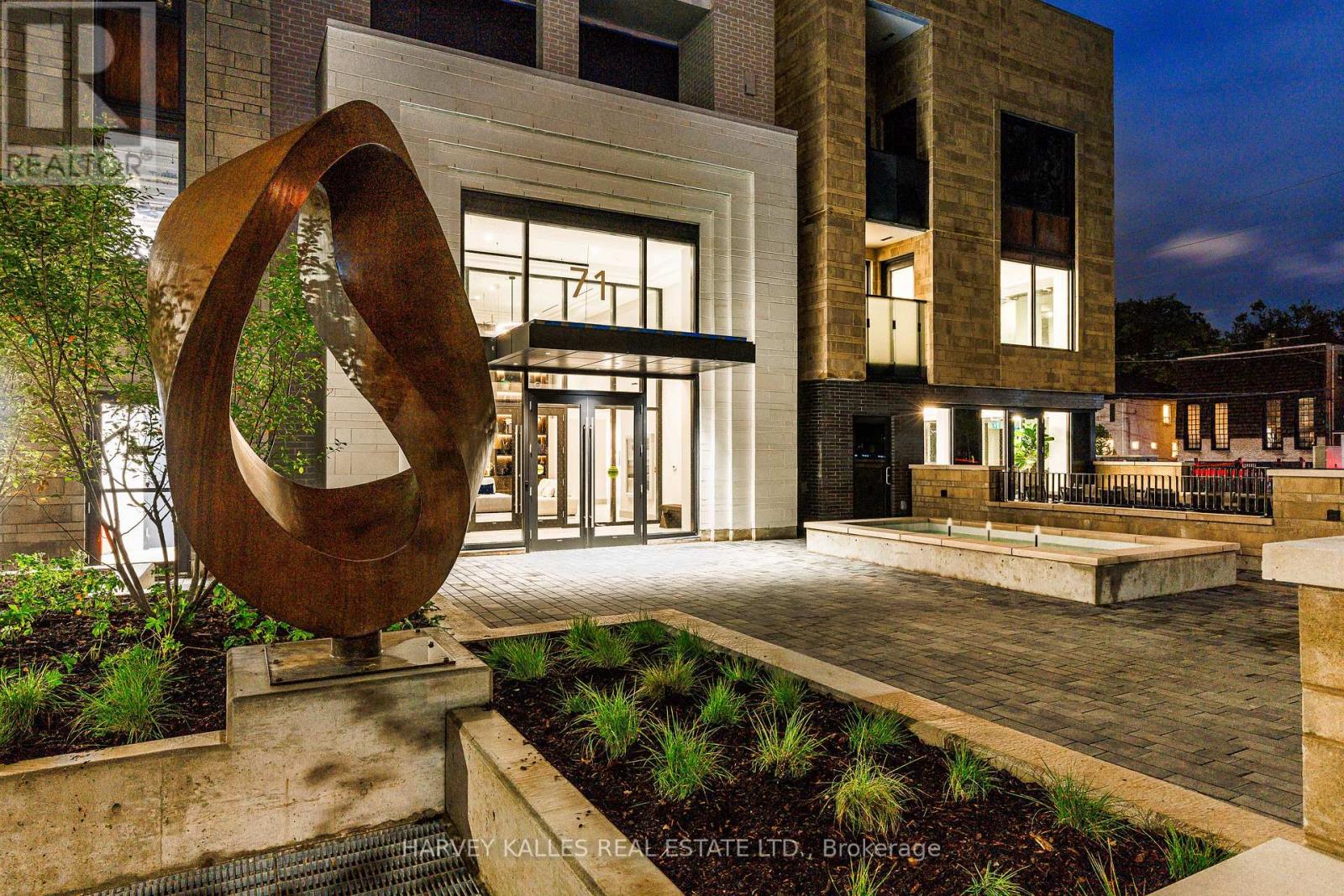 1305 - 71 Redpath Avenue, Toronto, Ontario M4S 0E1 - Photo 4 - C13063212