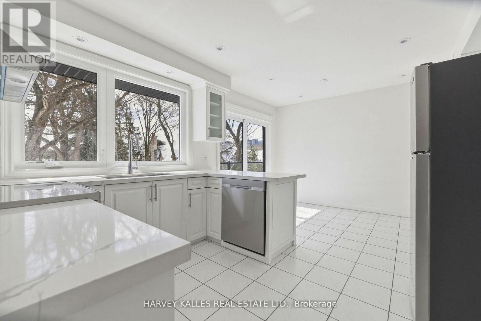 537 Blythwood Road, Toronto, Ontario  M4N 1B4 - Photo 14 - C13065434