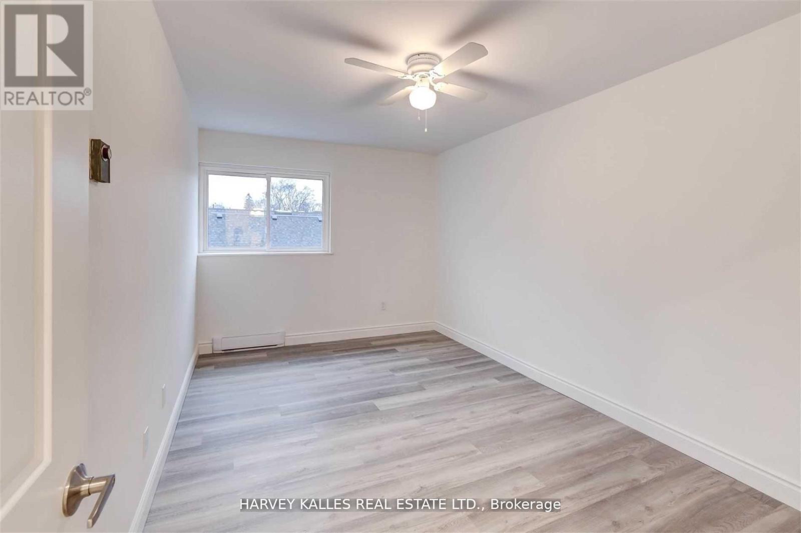 B - 901 Millwood Road, Toronto, Ontario M4G 1X2 - Photo 10 - C13070976