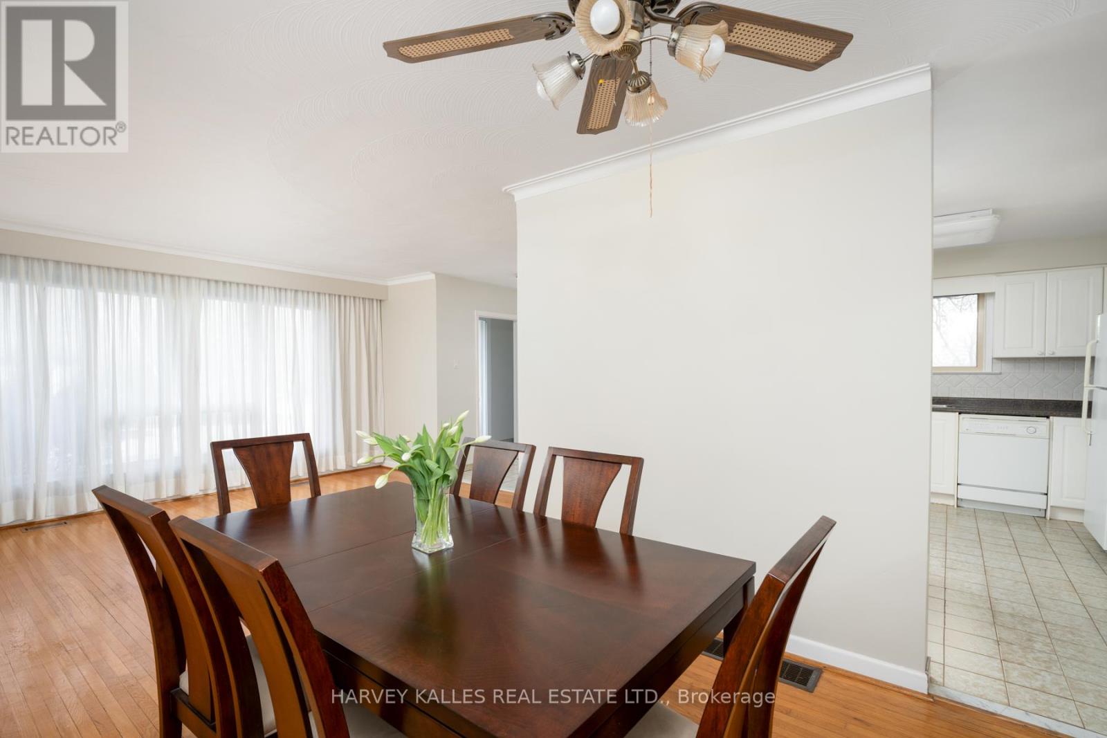 133 Wood Lane, Richmond Hill, Ontario L4C 4W2 - Photo 5 - N13083920
