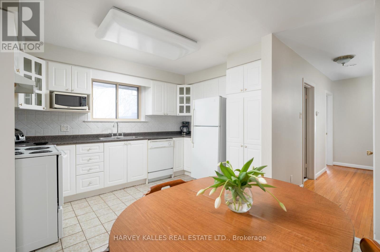 133 Wood Lane, Richmond Hill, Ontario L4C 4W2 - Photo 9 - N13083920