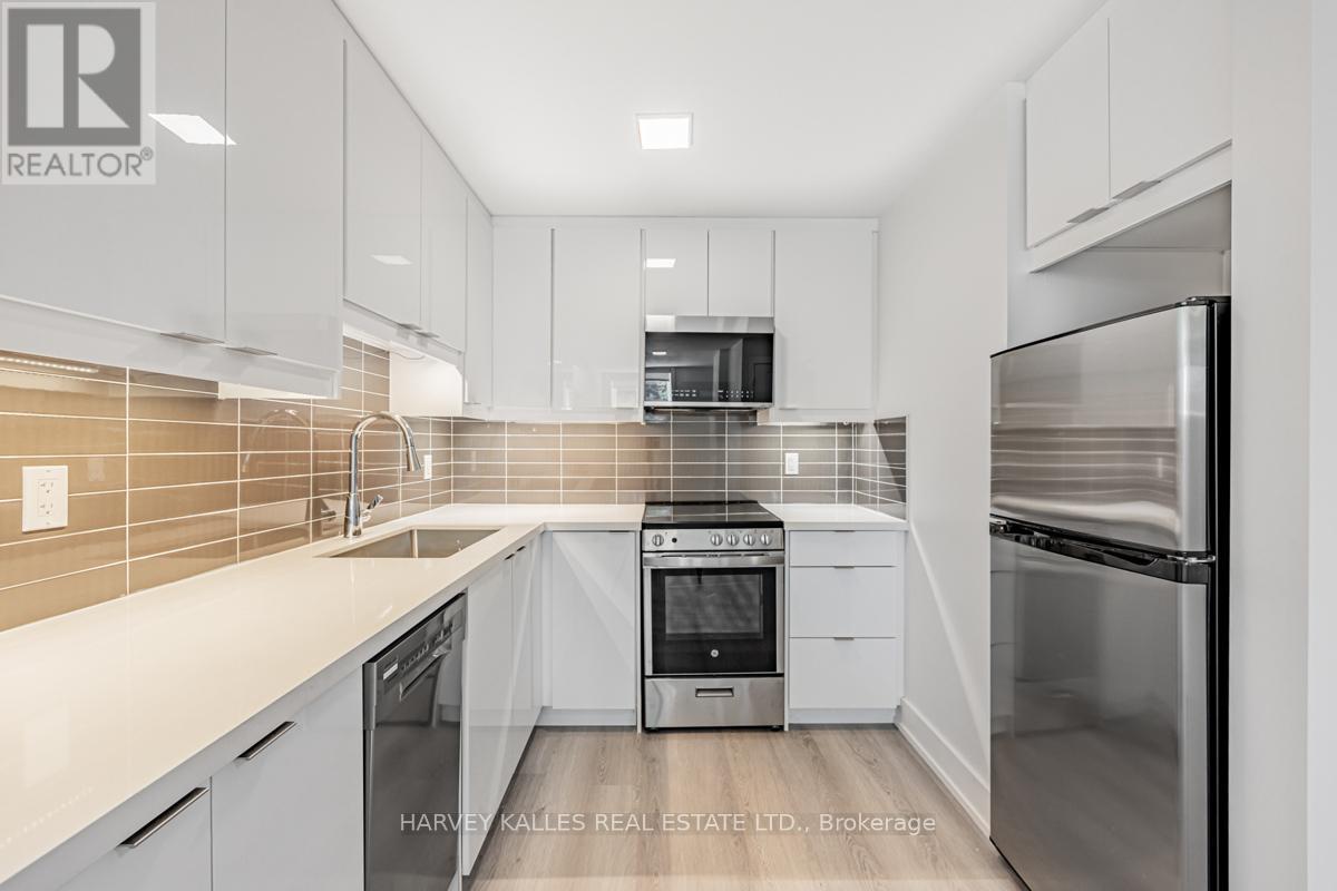 18 Cavell Avenue, Toronto, Ontario M8V 1P2 - Photo 11 - W13085404