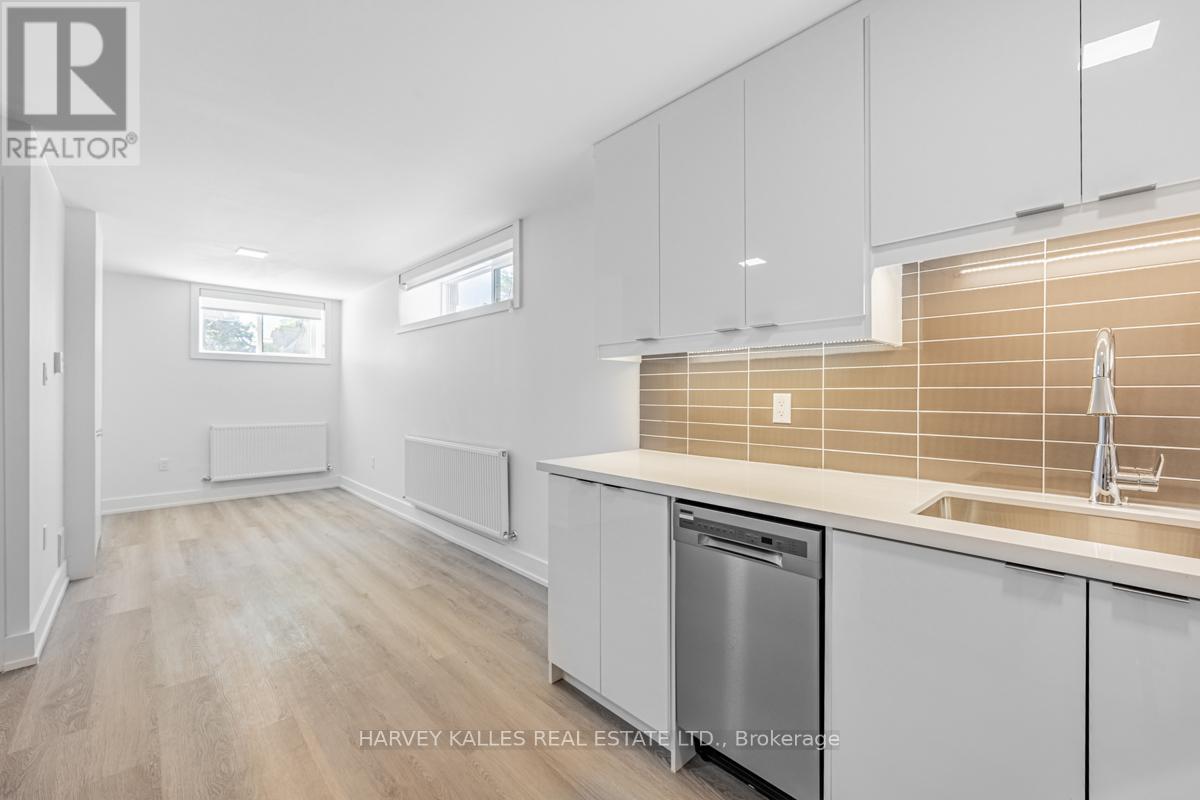 18 Cavell Avenue, Toronto, Ontario M8V 1P2 - Photo 14 - W13085404