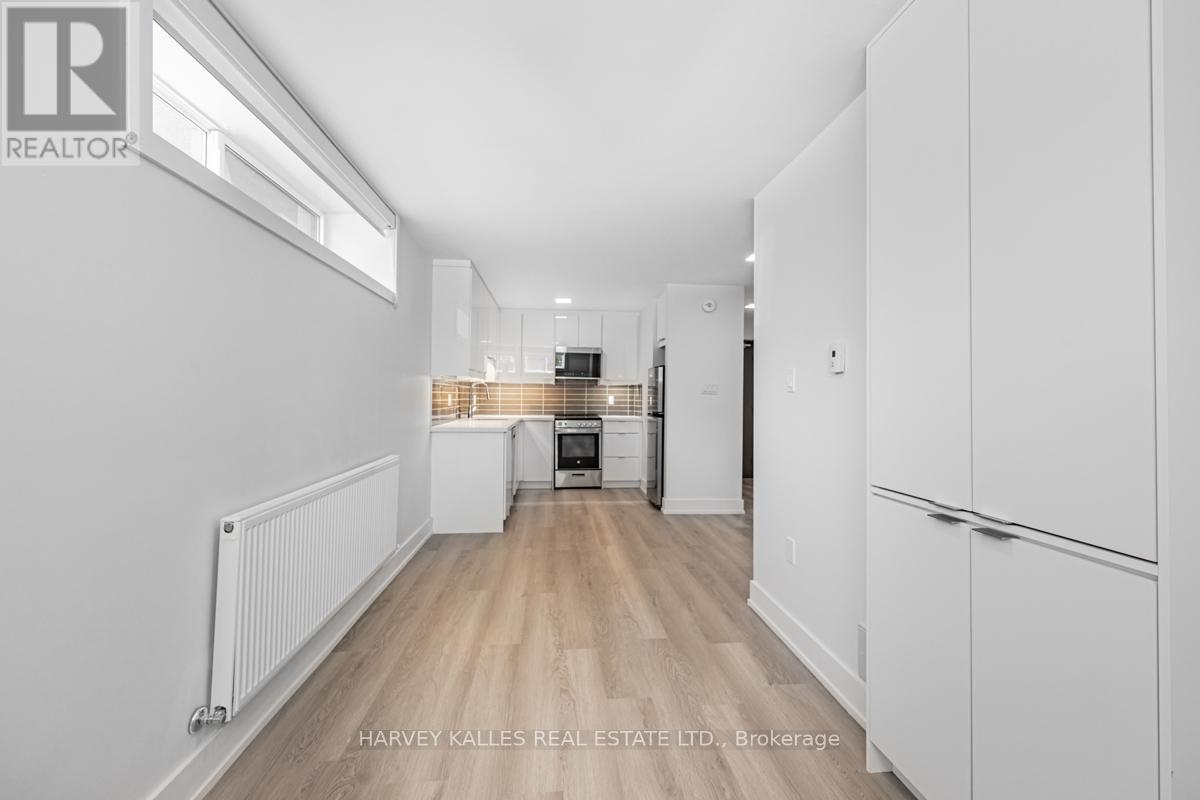 18 Cavell Avenue, Toronto, Ontario M8V 1P2 - Photo 17 - W13085404