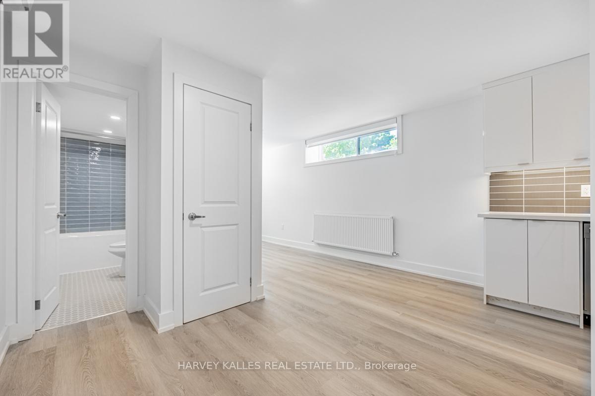 18 Cavell Avenue, Toronto, Ontario M8V 1P2 - Photo 18 - W13085404