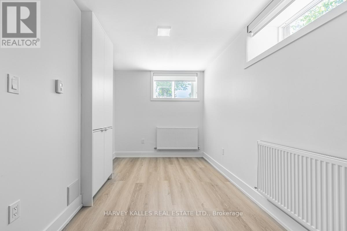 18 Cavell Avenue, Toronto, Ontario M8V 1P2 - Photo 20 - W13085404