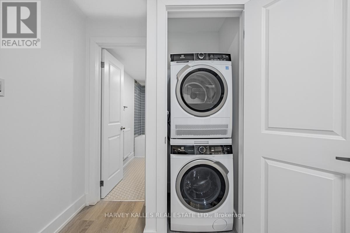 18 Cavell Avenue, Toronto, Ontario M8V 1P2 - Photo 23 - W13085404