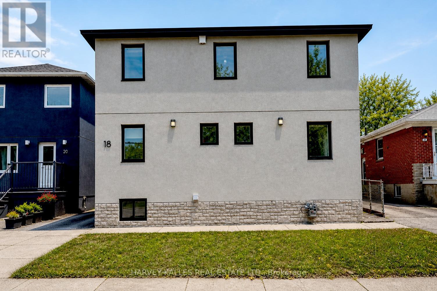 18 Cavell Avenue, Toronto, Ontario M8V 1P2 - Photo 3 - W13085404