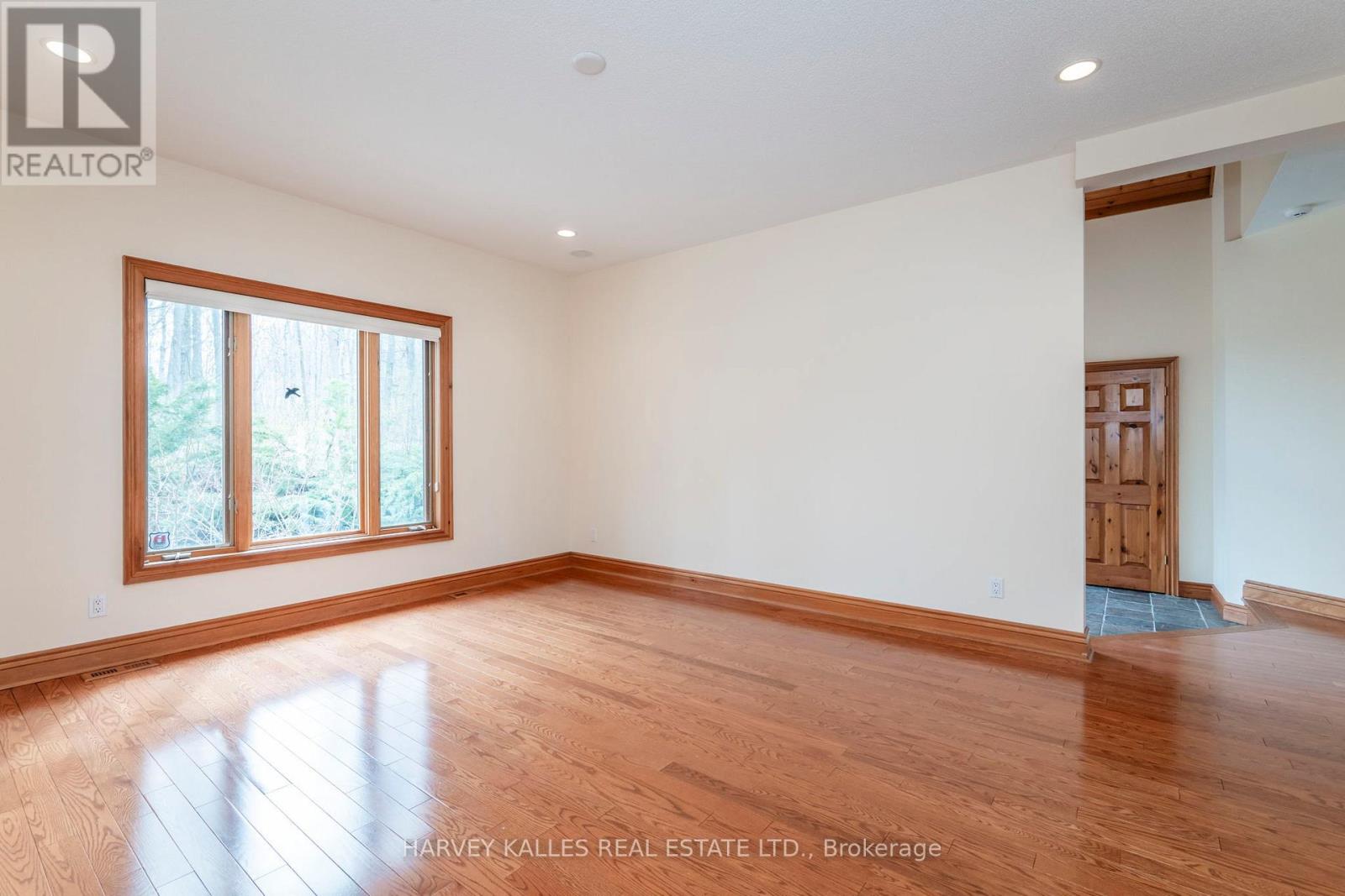 20 Nippissing Ridge Road, Tiny, Ontario L9M 0T8 - Photo 11 - S13091276