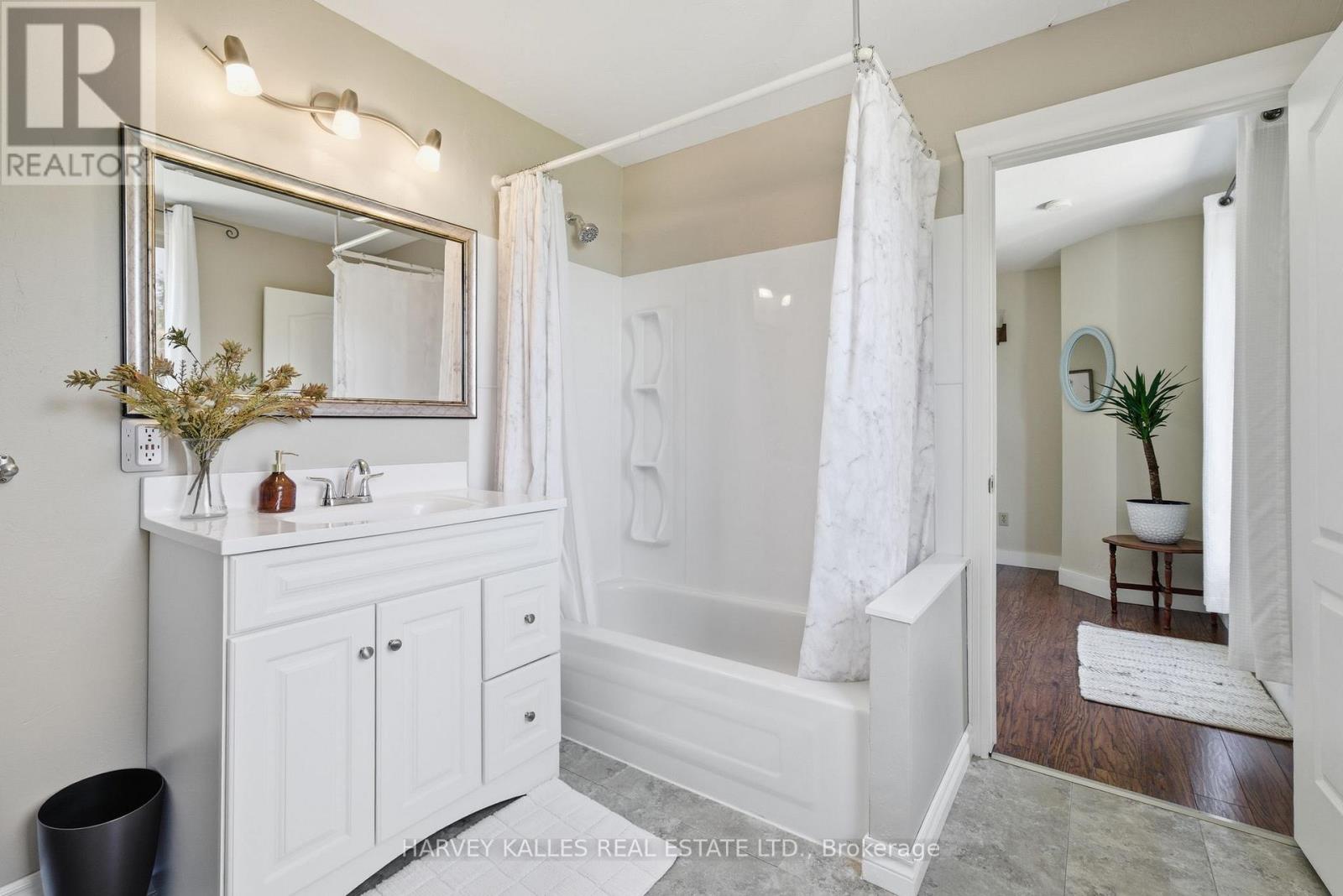 17682 Loyalist Parkway, Prince Edward County, Ontario K0K 3L0 - Photo 22 - X13092588
