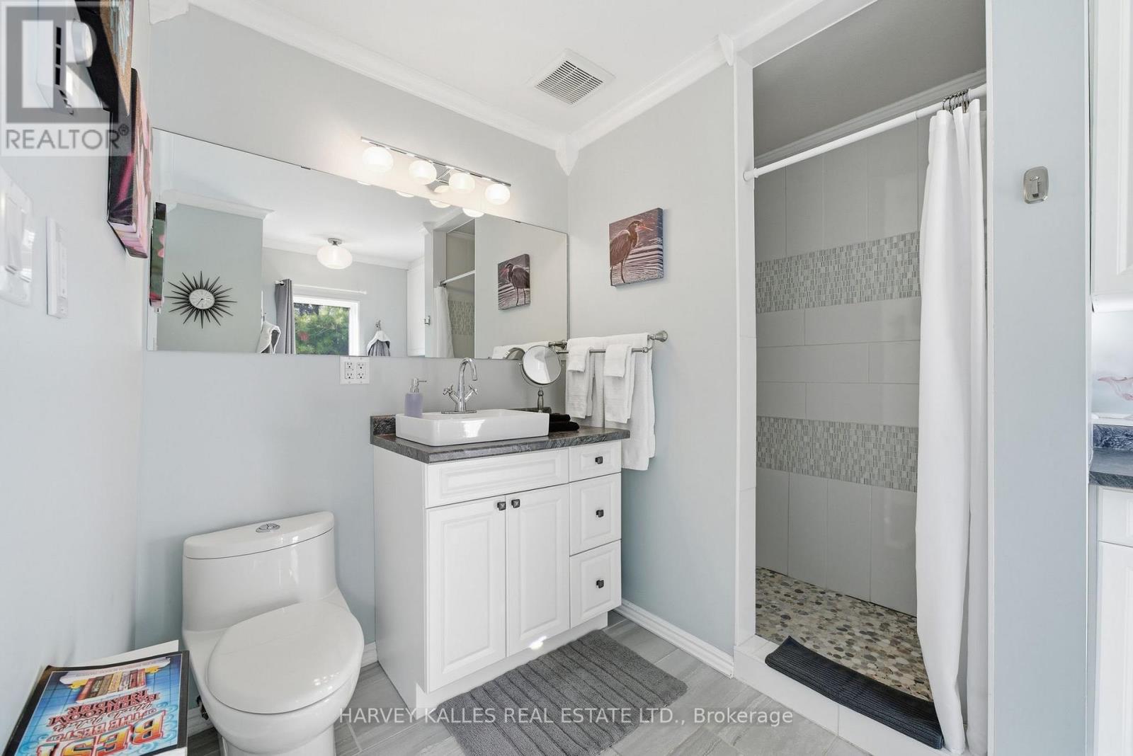 17682 Loyalist Parkway, Prince Edward County, Ontario K0K 3L0 - Photo 35 - X13092588
