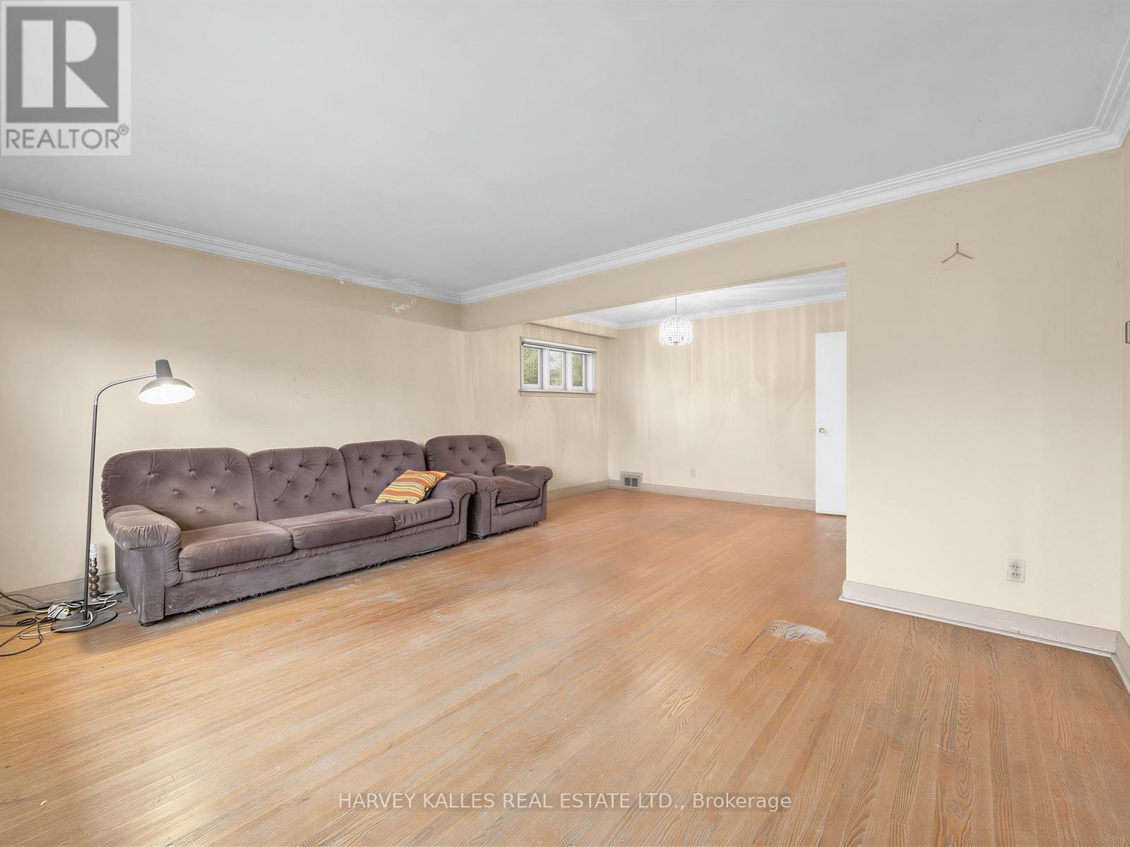 12 Invermay Avenue, Toronto, Ontario  M3H 1Z2 - Photo 11 - C13098240