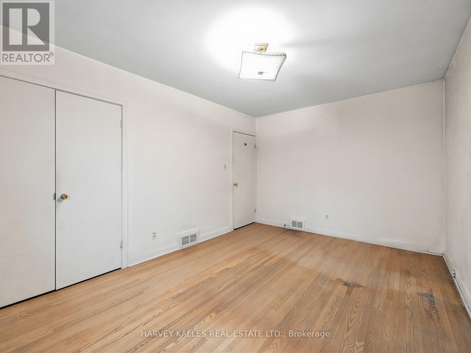 12 Invermay Avenue, Toronto, Ontario  M3H 1Z2 - Photo 21 - C13098240