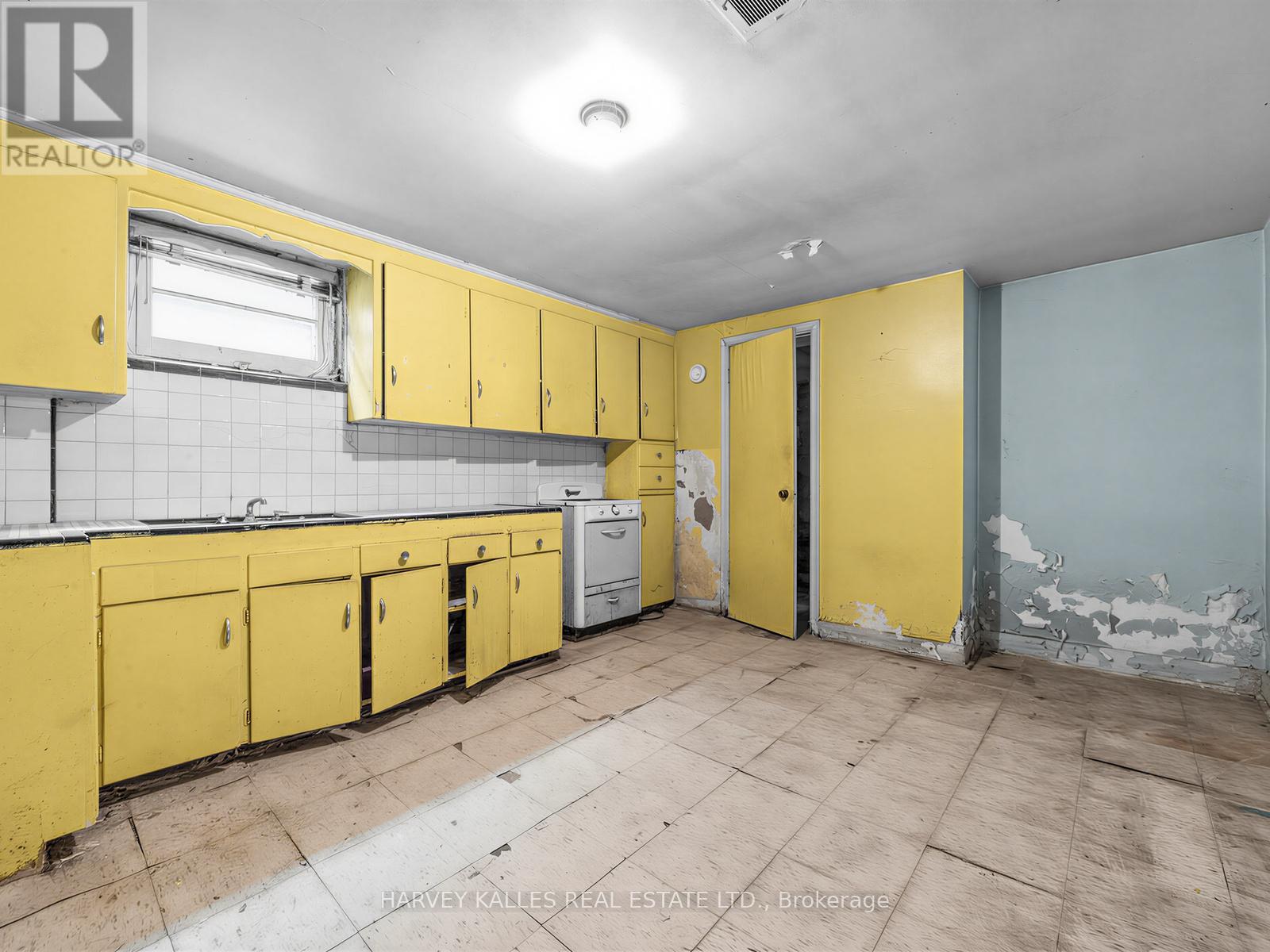 12 Invermay Avenue, Toronto, Ontario  M3H 1Z2 - Photo 31 - C13098240