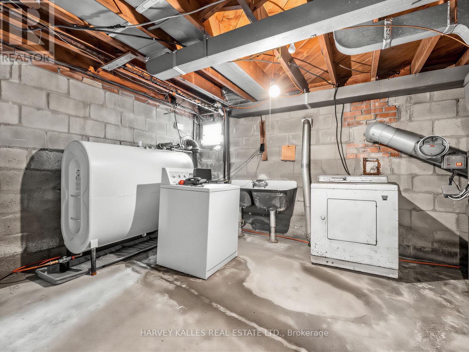 12 Invermay Avenue, Toronto, Ontario  M3H 1Z2 - Photo 35 - C13098240
