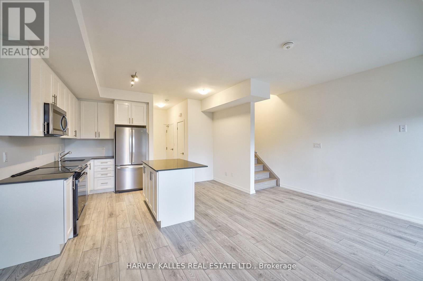 21 - 17 Lytham Green Circle, Newmarket, Ontario L3Y 0H4 - Photo 16 - N13105062