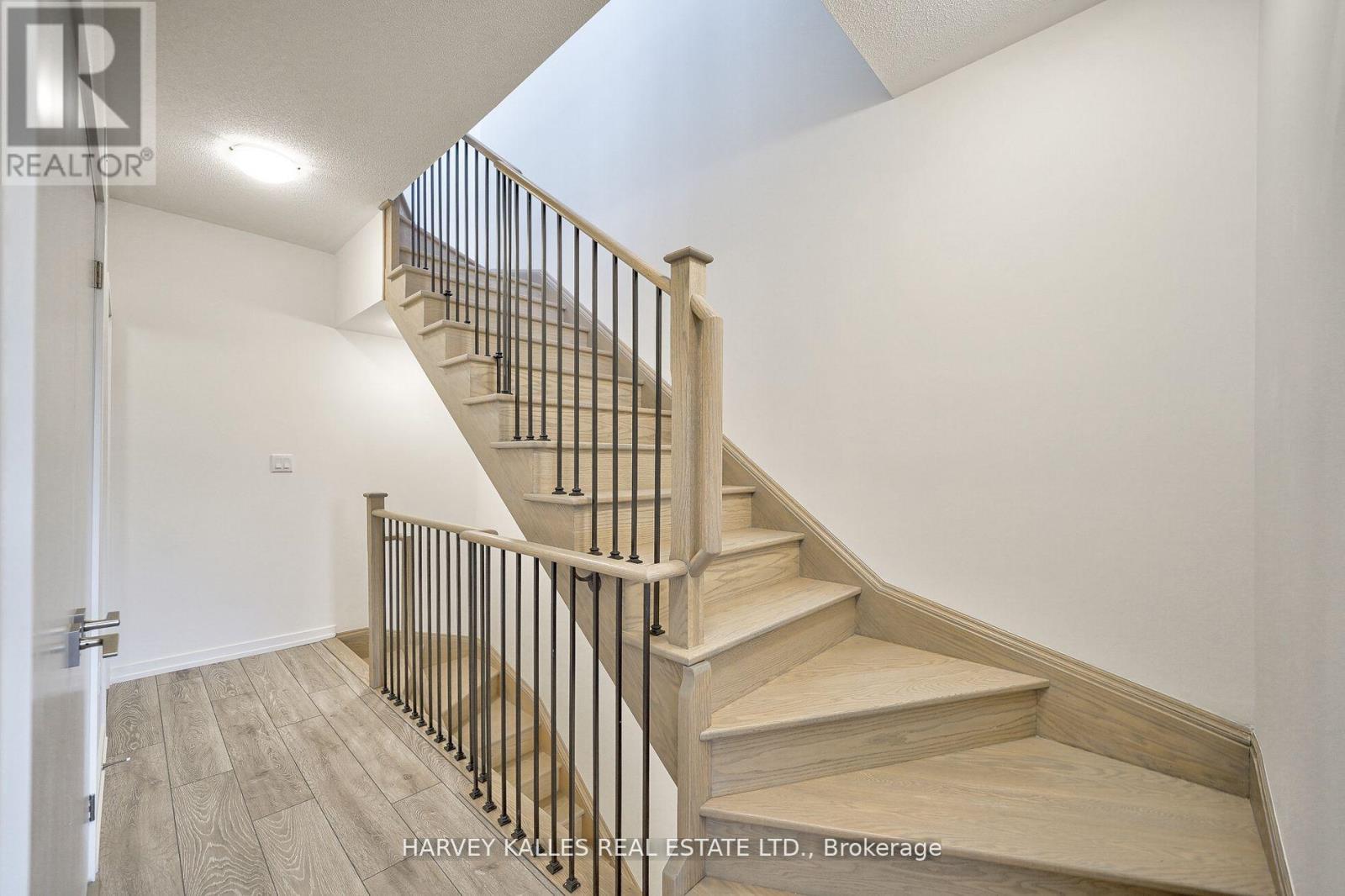 21 - 17 Lytham Green Circle, Newmarket, Ontario L3Y 0H4 - Photo 21 - N13105062