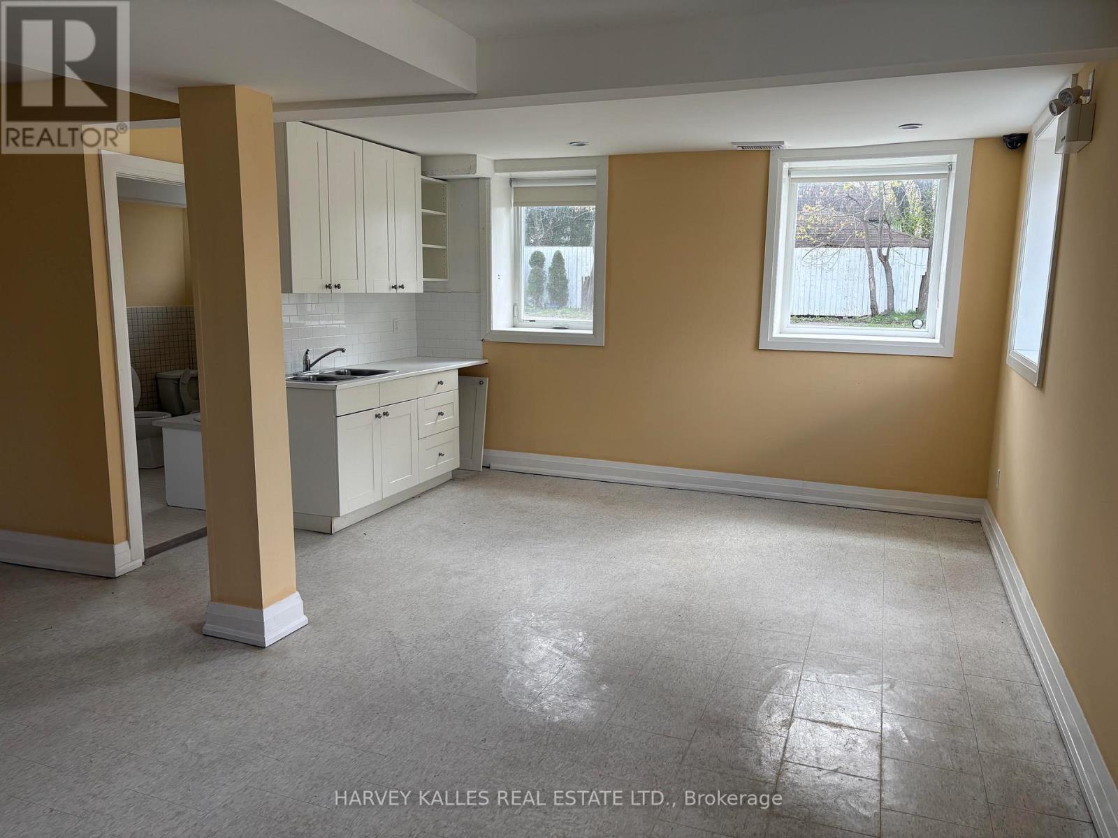 253-255 Shepppard Avenue W, Toronto, Ontario  M2N 1N3 - Photo 3 - C13105304