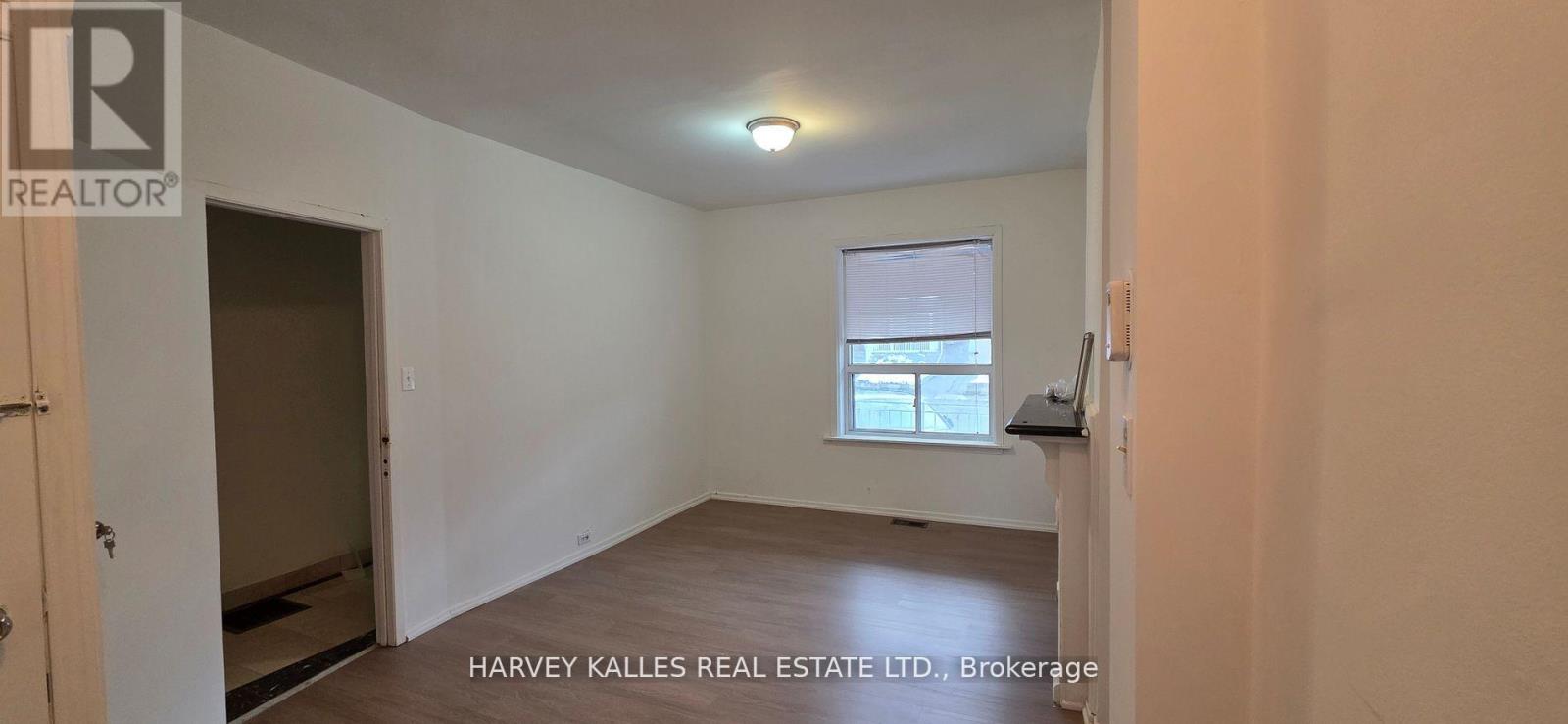 1767 Dufferin Street, Toronto, Ontario  M6E 3N9 - Photo 11 - C13107370