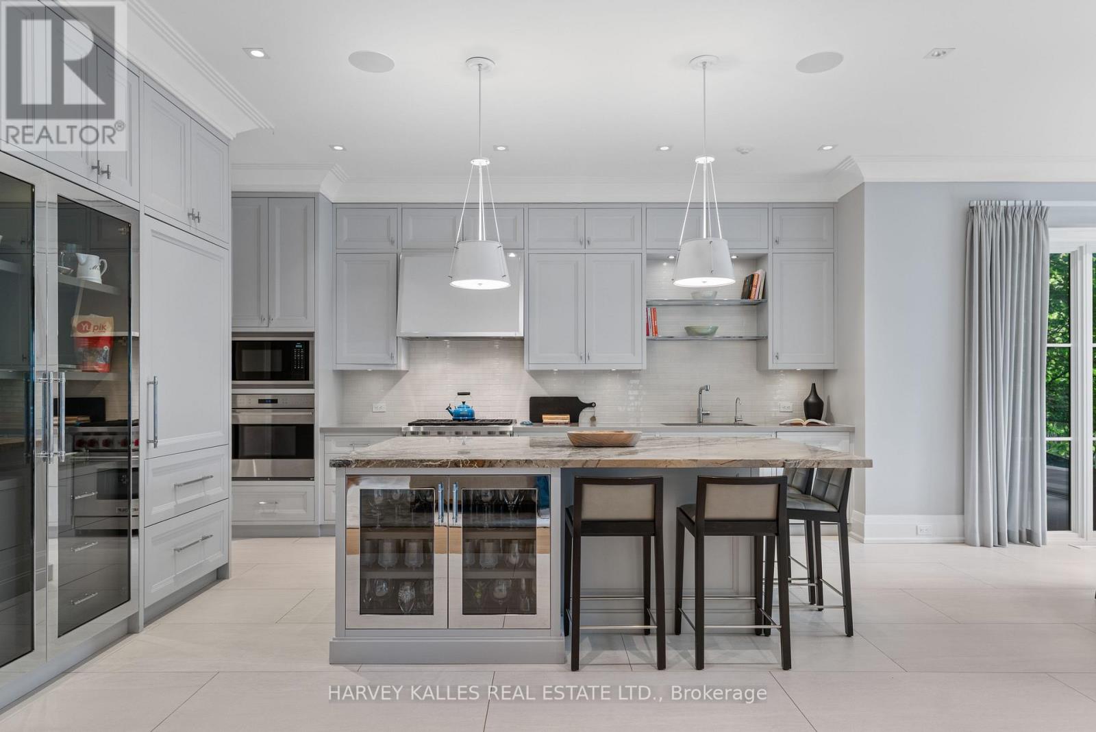 221 Dunvegan Road, Toronto, Ontario M5P 2P3 - Photo 6 - C13109682
